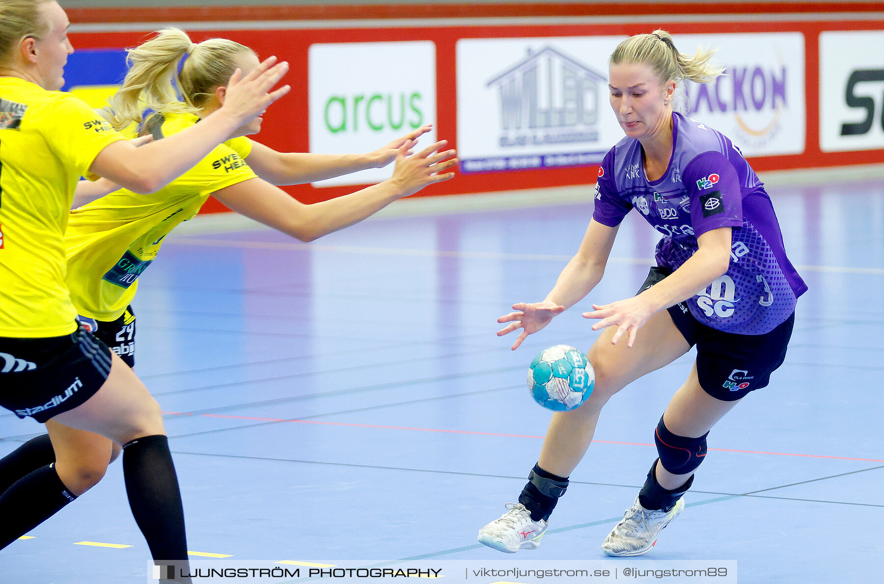 Annliz Cup Superelit IK Sävehof-Aarhus United 24-30,dam,Skövde Idrottshall,Skövde,Sverige,Handboll,,2022,294291