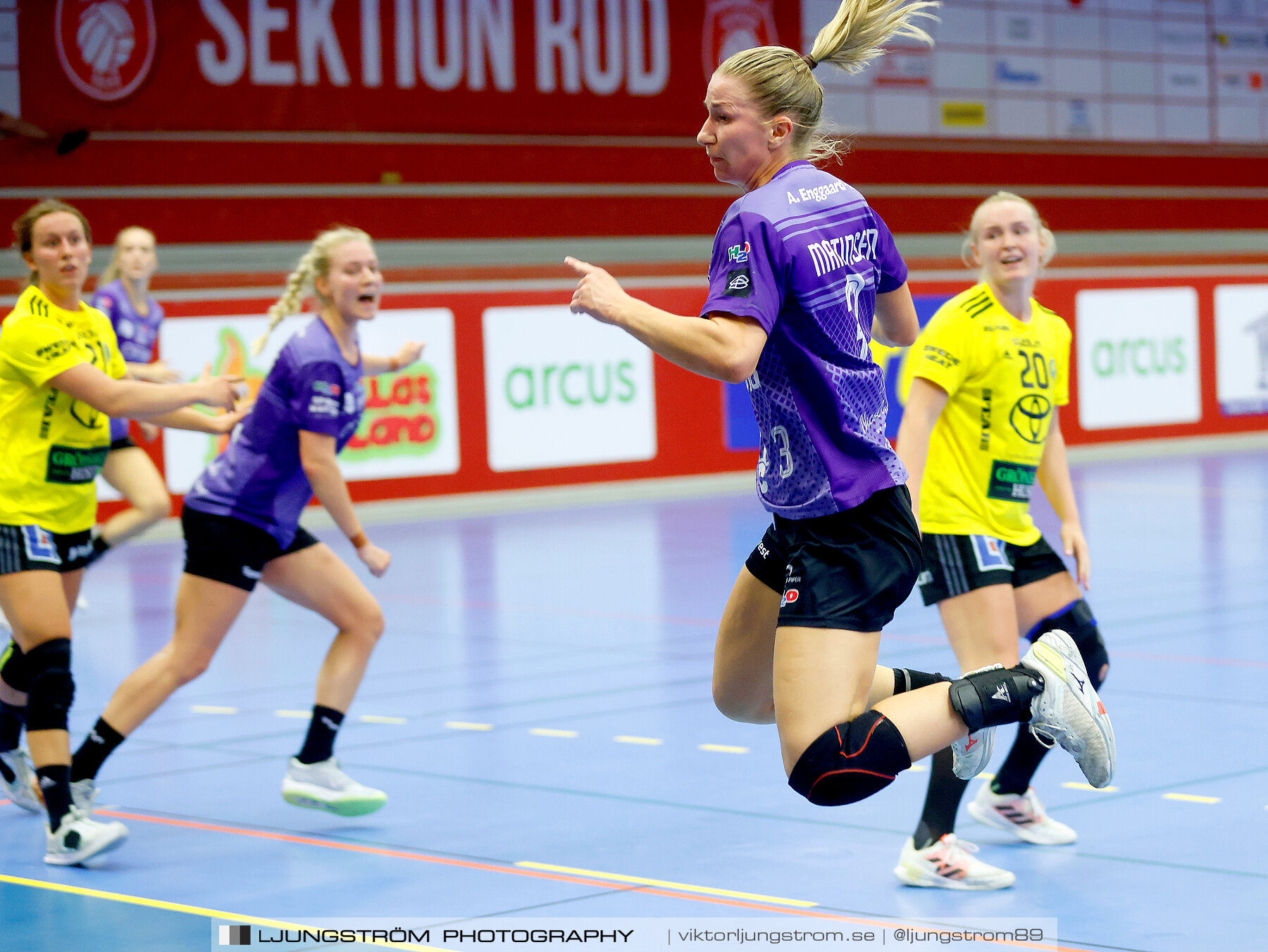 Annliz Cup Superelit IK Sävehof-Aarhus United 24-30,dam,Skövde Idrottshall,Skövde,Sverige,Handboll,,2022,294293