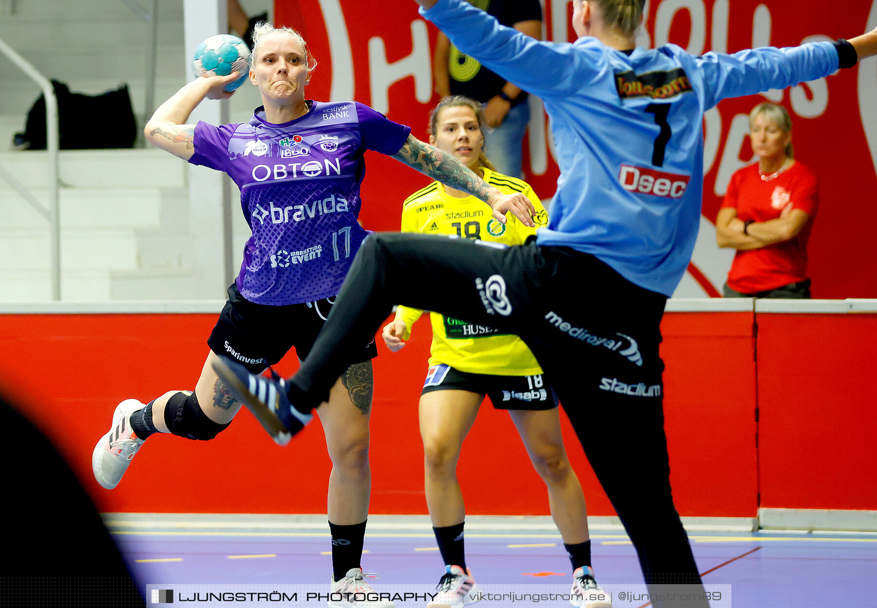 Annliz Cup Superelit IK Sävehof-Aarhus United 24-30,dam,Skövde Idrottshall,Skövde,Sverige,Handboll,,2022,294301