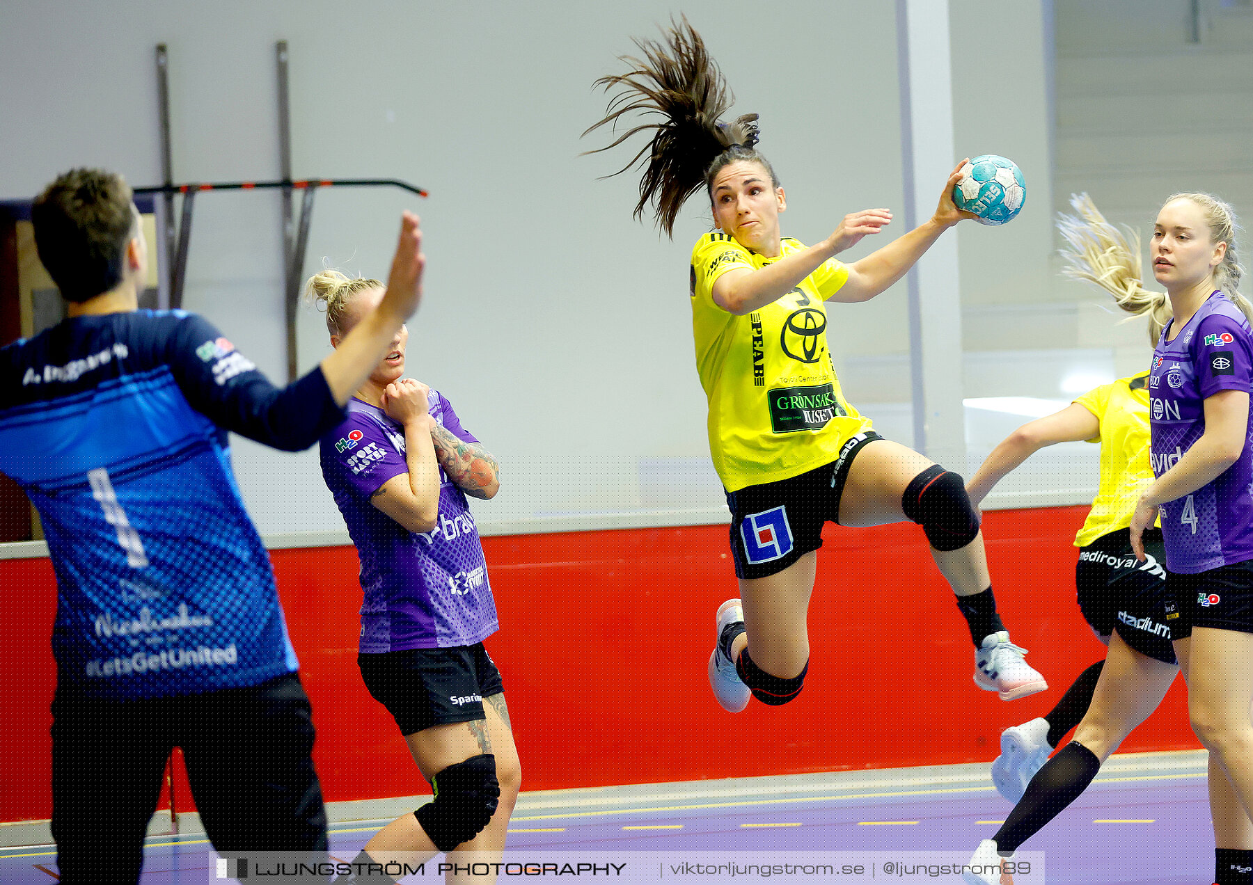 Annliz Cup Superelit IK Sävehof-Aarhus United 24-30,dam,Skövde Idrottshall,Skövde,Sverige,Handboll,,2022,294310