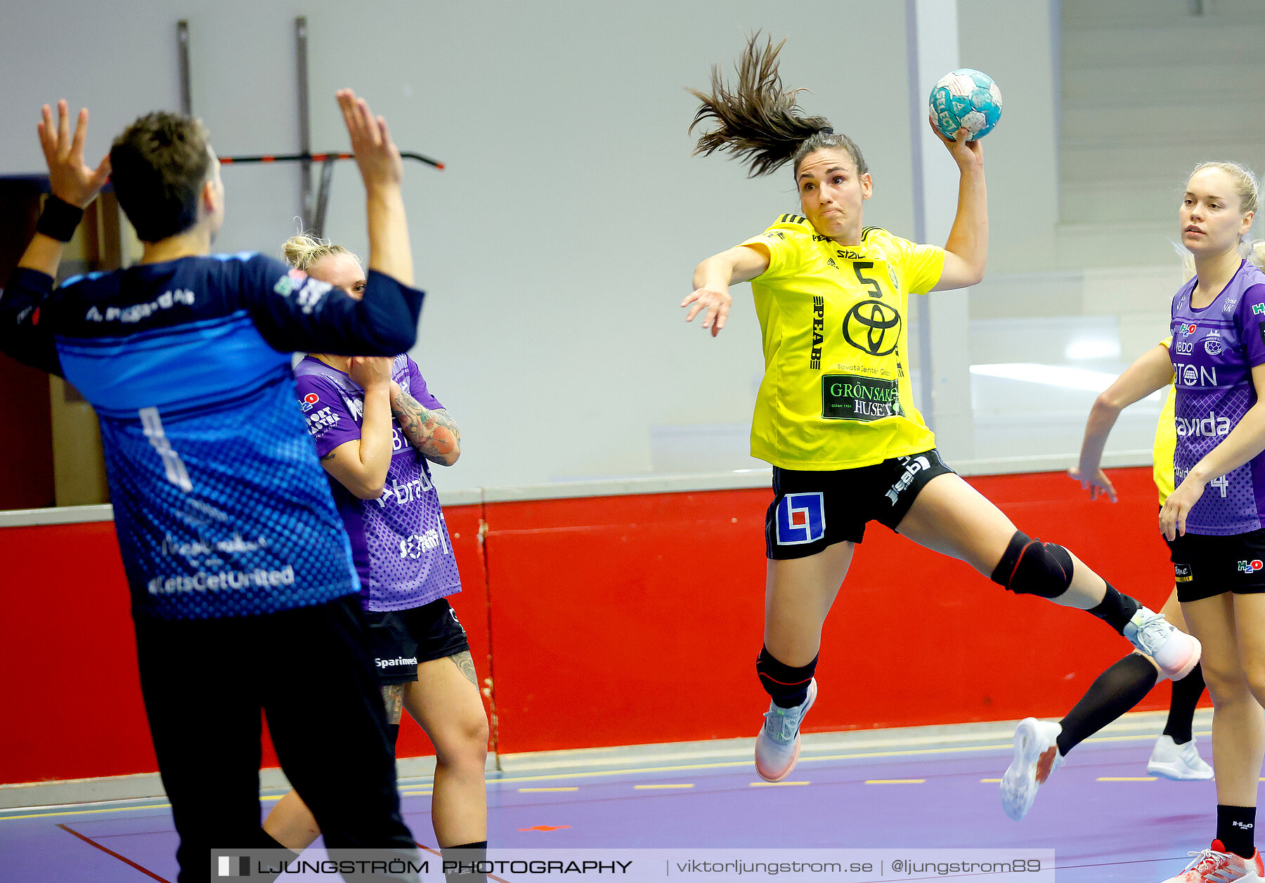 Annliz Cup Superelit IK Sävehof-Aarhus United 24-30,dam,Skövde Idrottshall,Skövde,Sverige,Handboll,,2022,294311