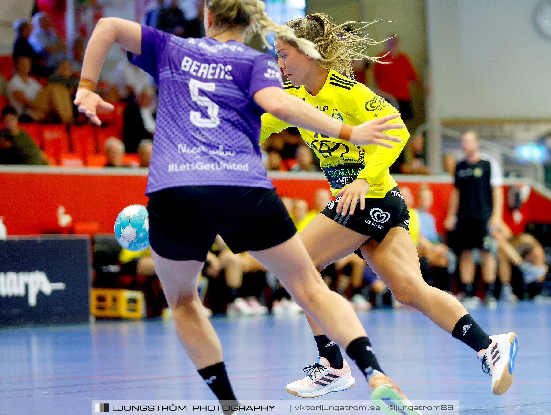 Annliz Cup Superelit IK Sävehof-Aarhus United 24-30,dam,Skövde Idrottshall,Skövde,Sverige,Handboll,,2022,294332