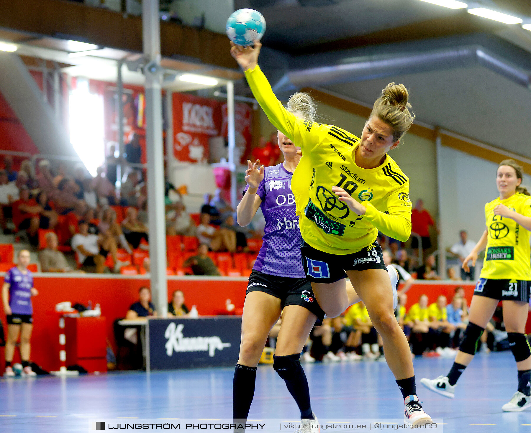 Annliz Cup Superelit IK Sävehof-Aarhus United 24-30,dam,Skövde Idrottshall,Skövde,Sverige,Handboll,,2022,294342