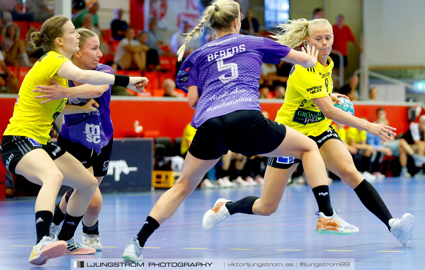 Annliz Cup Superelit IK Sävehof-Aarhus United 24-30,dam,Skövde Idrottshall,Skövde,Sverige,Handboll,,2022,294346