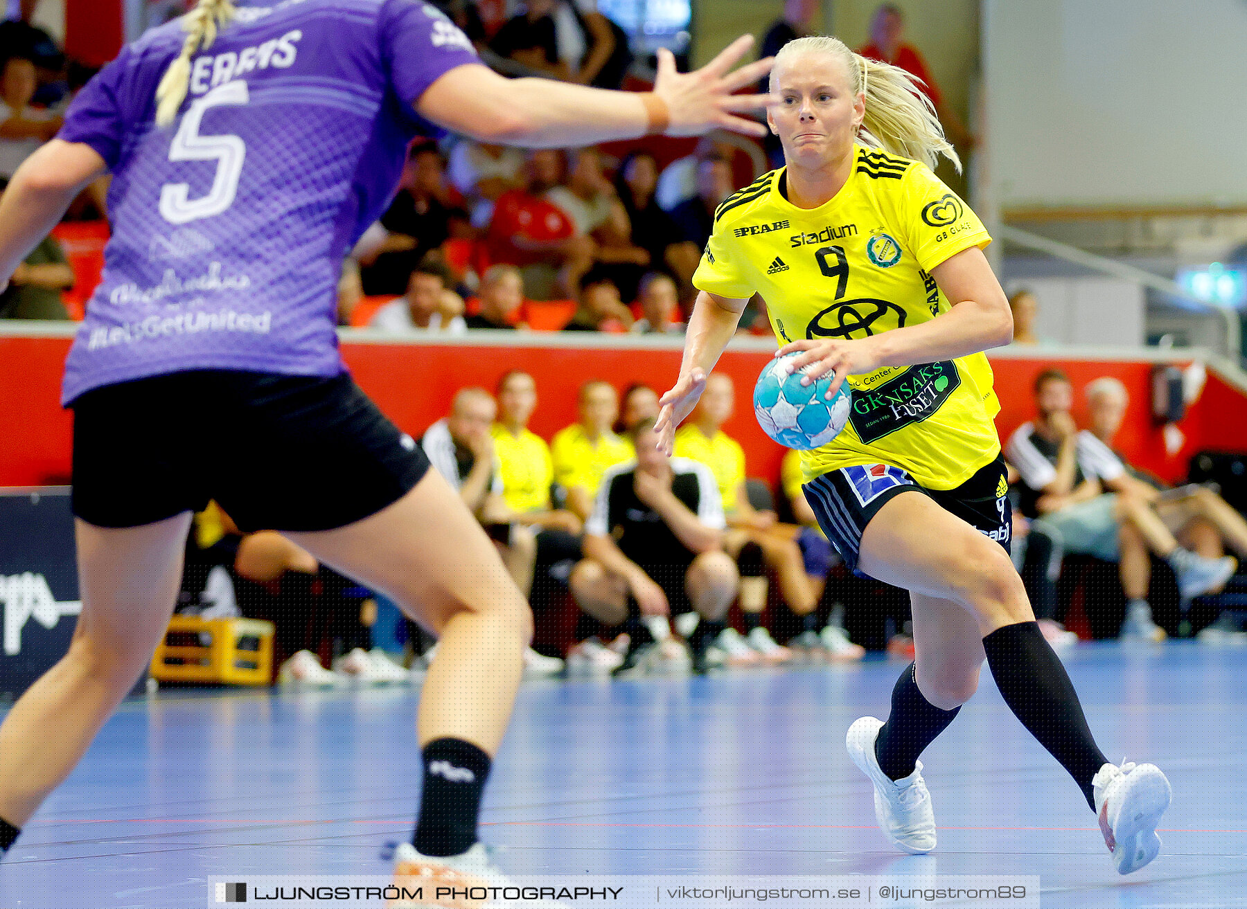 Annliz Cup Superelit IK Sävehof-Aarhus United 24-30,dam,Skövde Idrottshall,Skövde,Sverige,Handboll,,2022,294362