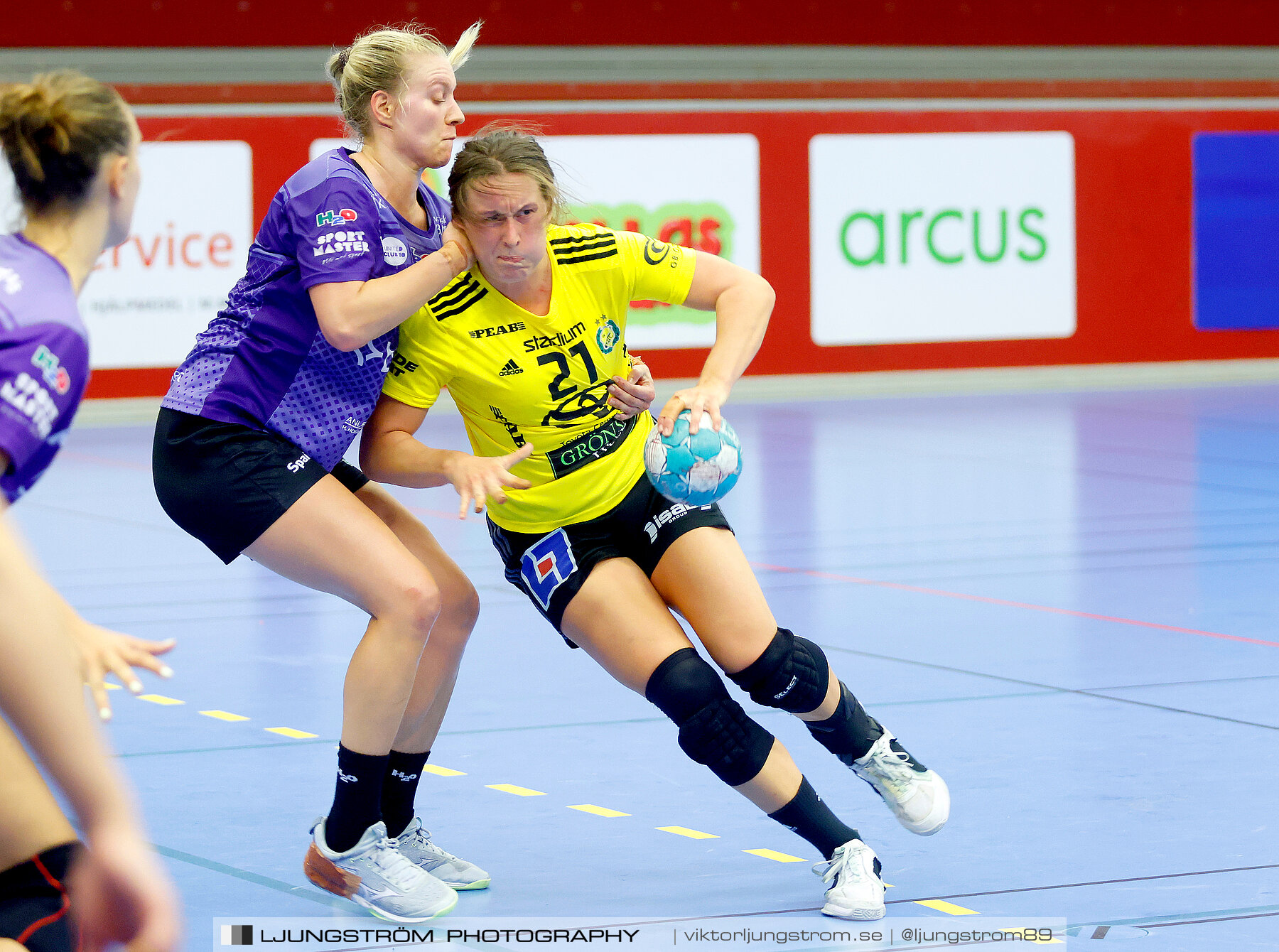 Annliz Cup Superelit IK Sävehof-Aarhus United 24-30,dam,Skövde Idrottshall,Skövde,Sverige,Handboll,,2022,294382