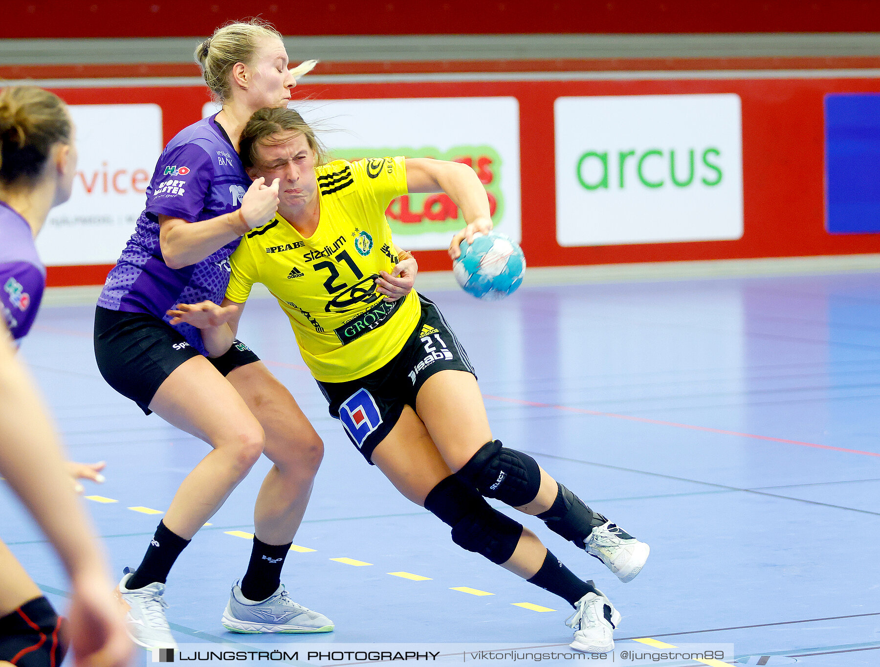 Annliz Cup Superelit IK Sävehof-Aarhus United 24-30,dam,Skövde Idrottshall,Skövde,Sverige,Handboll,,2022,294383