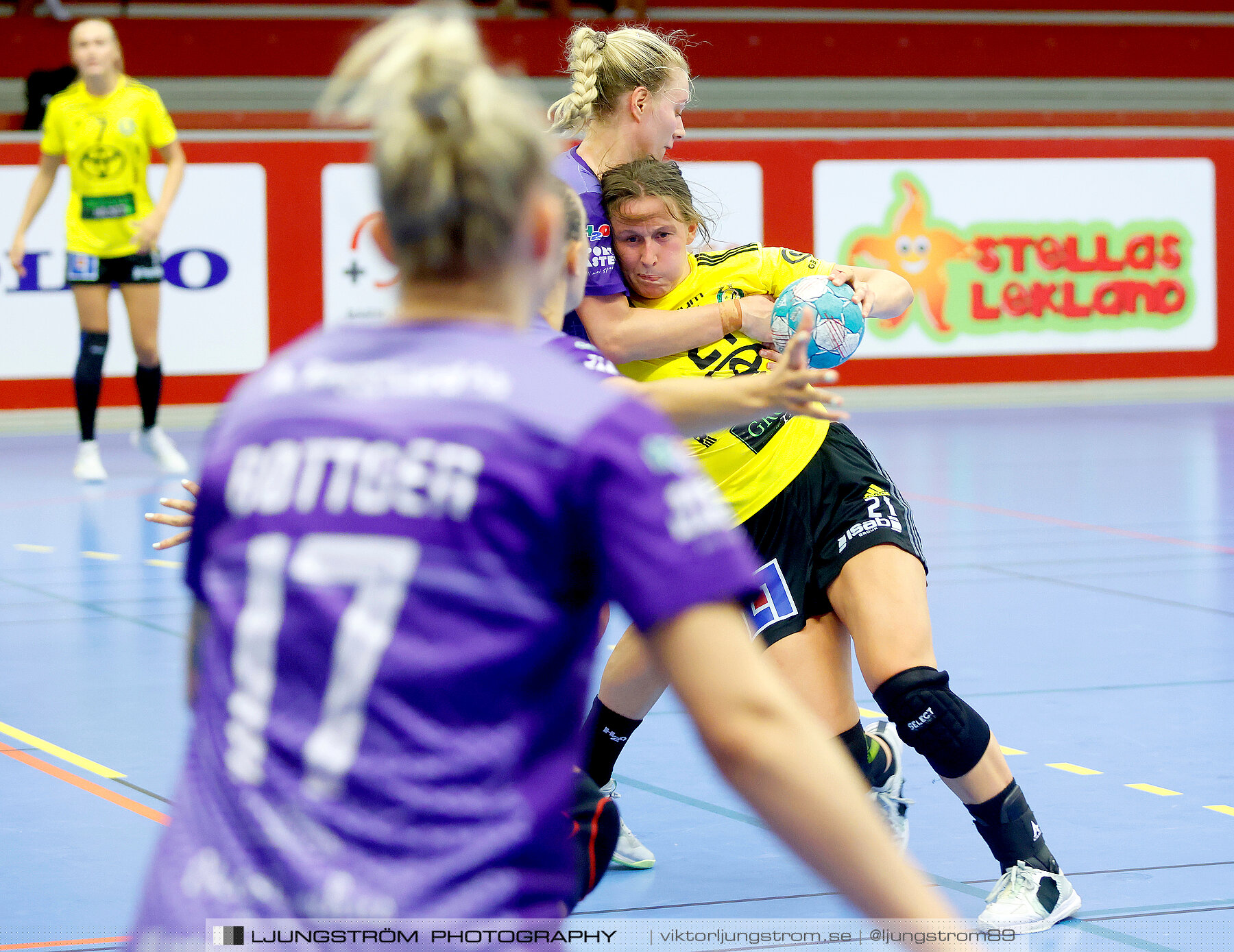 Annliz Cup Superelit IK Sävehof-Aarhus United 24-30,dam,Skövde Idrottshall,Skövde,Sverige,Handboll,,2022,294387