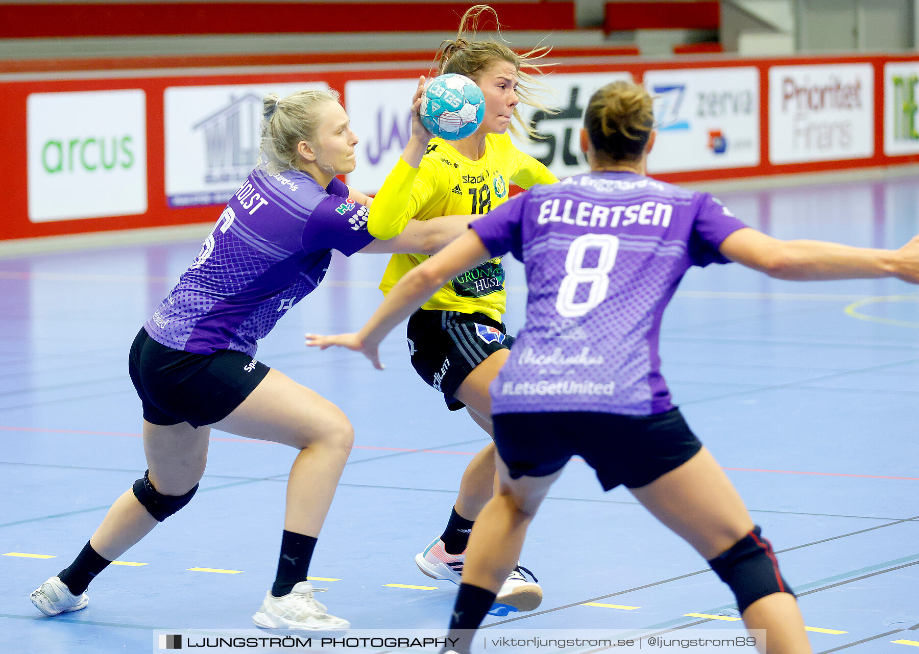 Annliz Cup Superelit IK Sävehof-Aarhus United 24-30,dam,Skövde Idrottshall,Skövde,Sverige,Handboll,,2022,294415