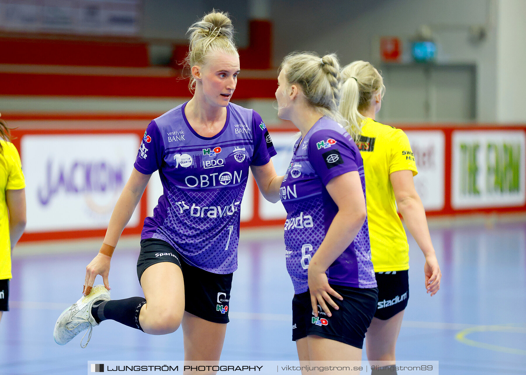 Annliz Cup Superelit IK Sävehof-Aarhus United 24-30,dam,Skövde Idrottshall,Skövde,Sverige,Handboll,,2022,294421