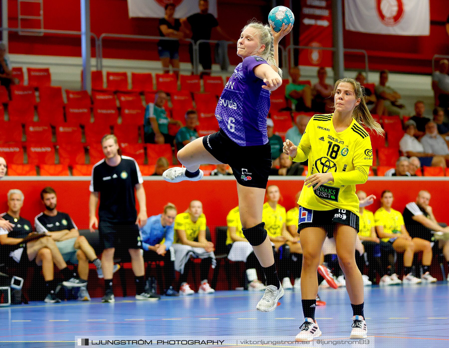 Annliz Cup Superelit IK Sävehof-Aarhus United 24-30,dam,Skövde Idrottshall,Skövde,Sverige,Handboll,,2022,294431