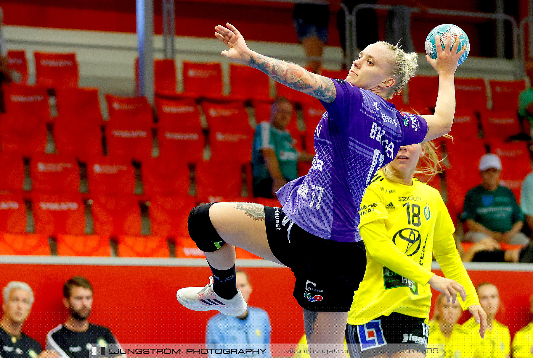 Annliz Cup Superelit IK Sävehof-Aarhus United 24-30,dam,Skövde Idrottshall,Skövde,Sverige,Handboll,,2022,294434