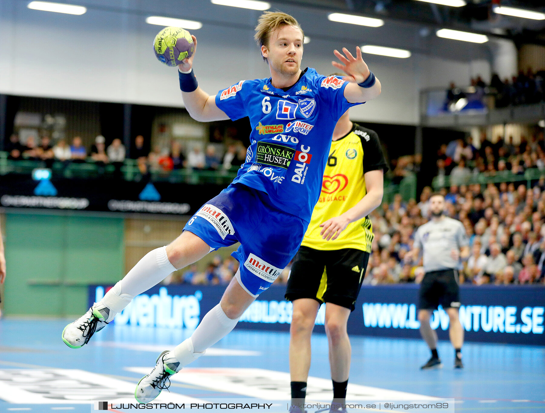 IFK Skövde HK-IK Sävehof 32-28,herr,Arena Skövde,Skövde,Sverige,Handboll,,2018,296005