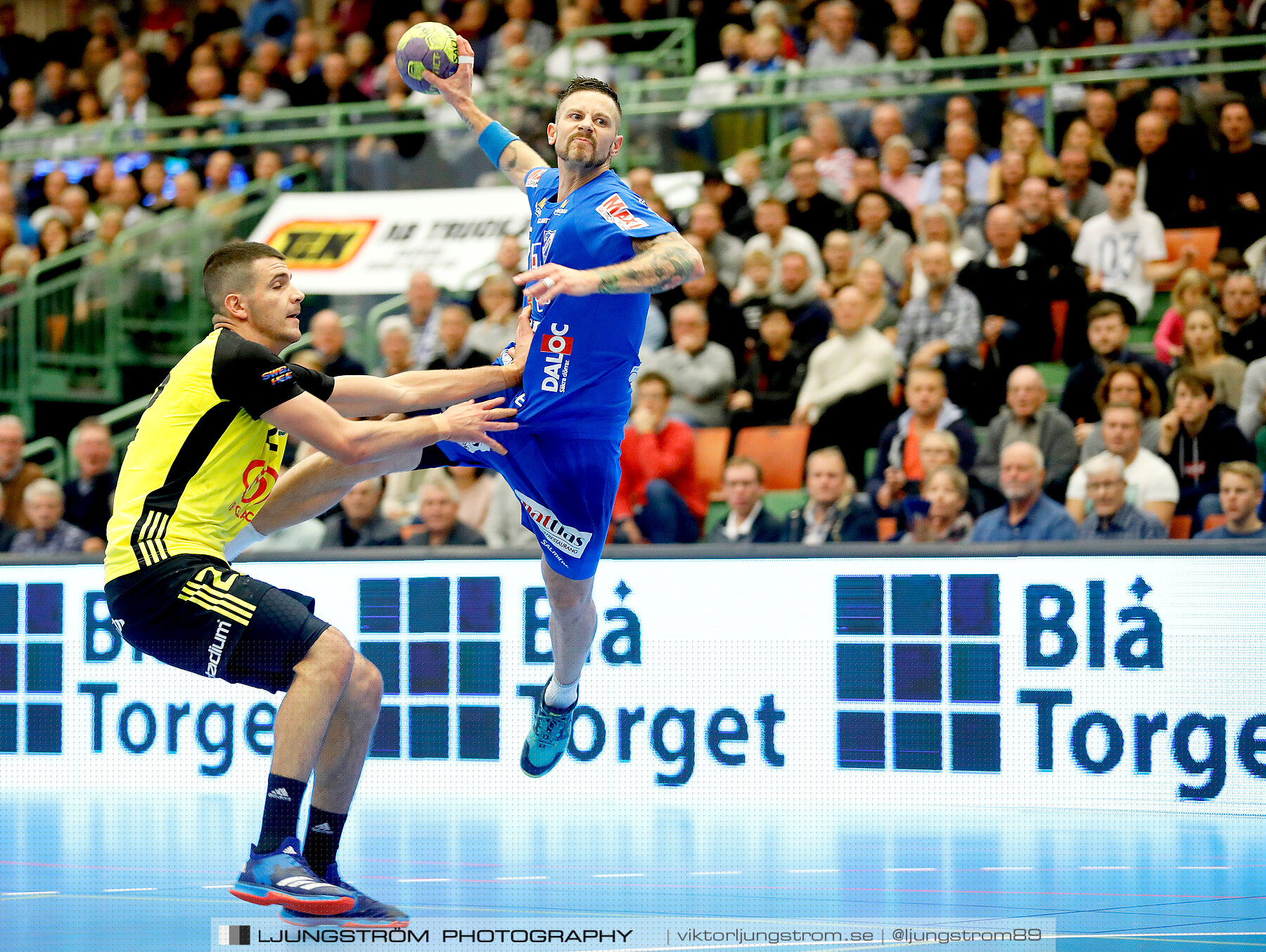 IFK Skövde HK-IK Sävehof 32-28,herr,Arena Skövde,Skövde,Sverige,Handboll,,2018,296016