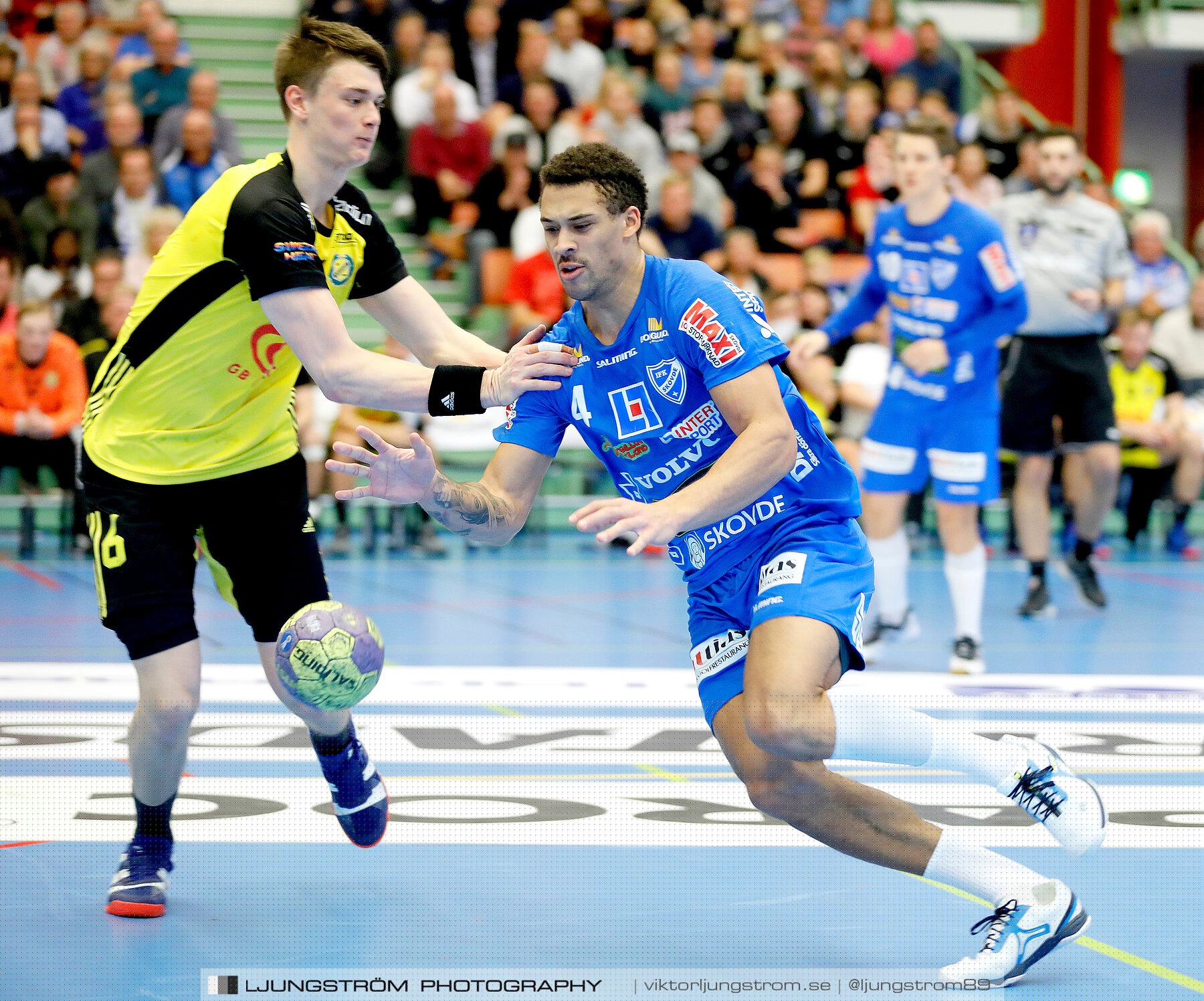 IFK Skövde HK-IK Sävehof 32-28,herr,Arena Skövde,Skövde,Sverige,Handboll,,2018,296089