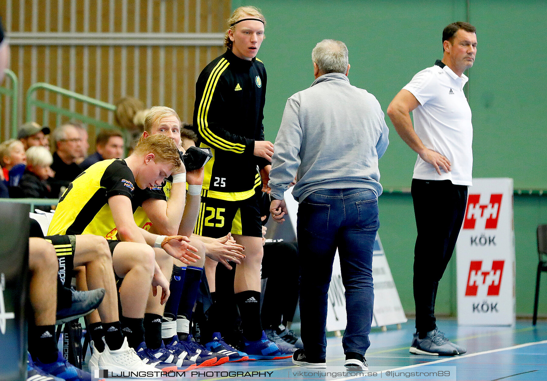 IFK Skövde HK-IK Sävehof 32-28,herr,Arena Skövde,Skövde,Sverige,Handboll,,2018,296111