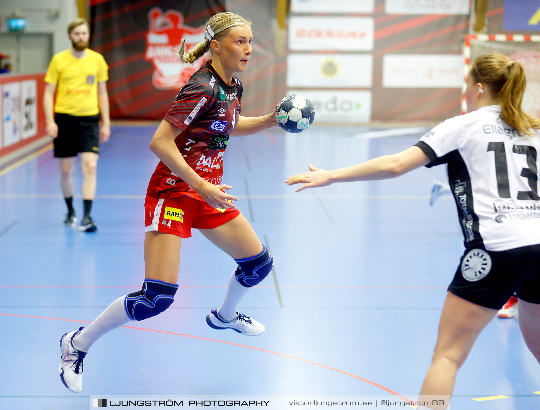 Skövde HF-VästeråsIrsta HF 27-24,dam,Skövde Idrottshall,Skövde,Sverige,Handboll,,2022,298707