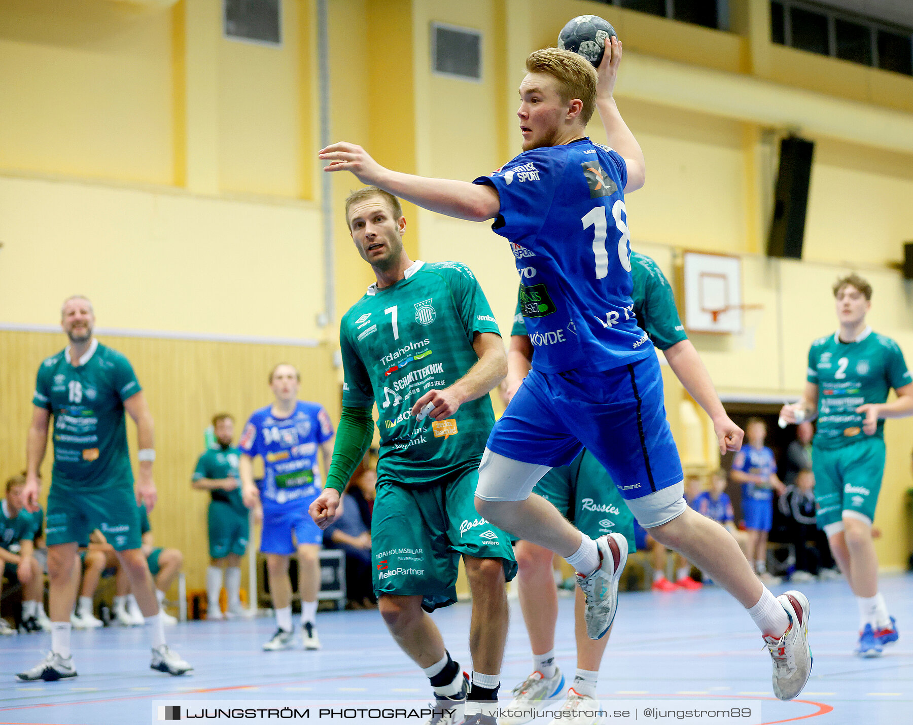 HK Skövde-IF HV Tidaholm 32-28,herr,Arena Skövde,Skövde,Sverige,Handboll,,2022,299543