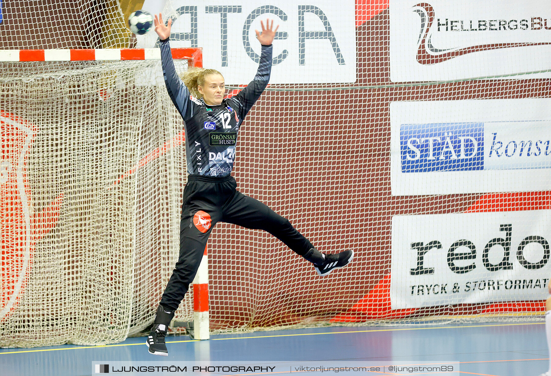 ATG Svenska Cupen Skövde HF-VästeråsIrsta HF 1/4 -final 2 32-29,dam,Skövde Idrottshall,Skövde,Sverige,Handboll,,2022,300300