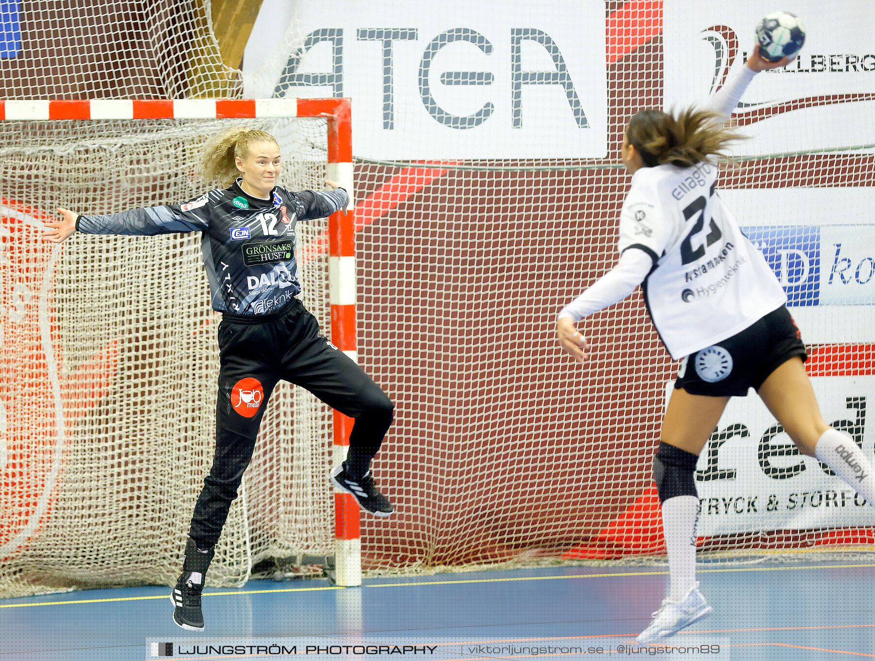 ATG Svenska Cupen Skövde HF-VästeråsIrsta HF 1/4 -final 2 32-29,dam,Skövde Idrottshall,Skövde,Sverige,Handboll,,2022,300305