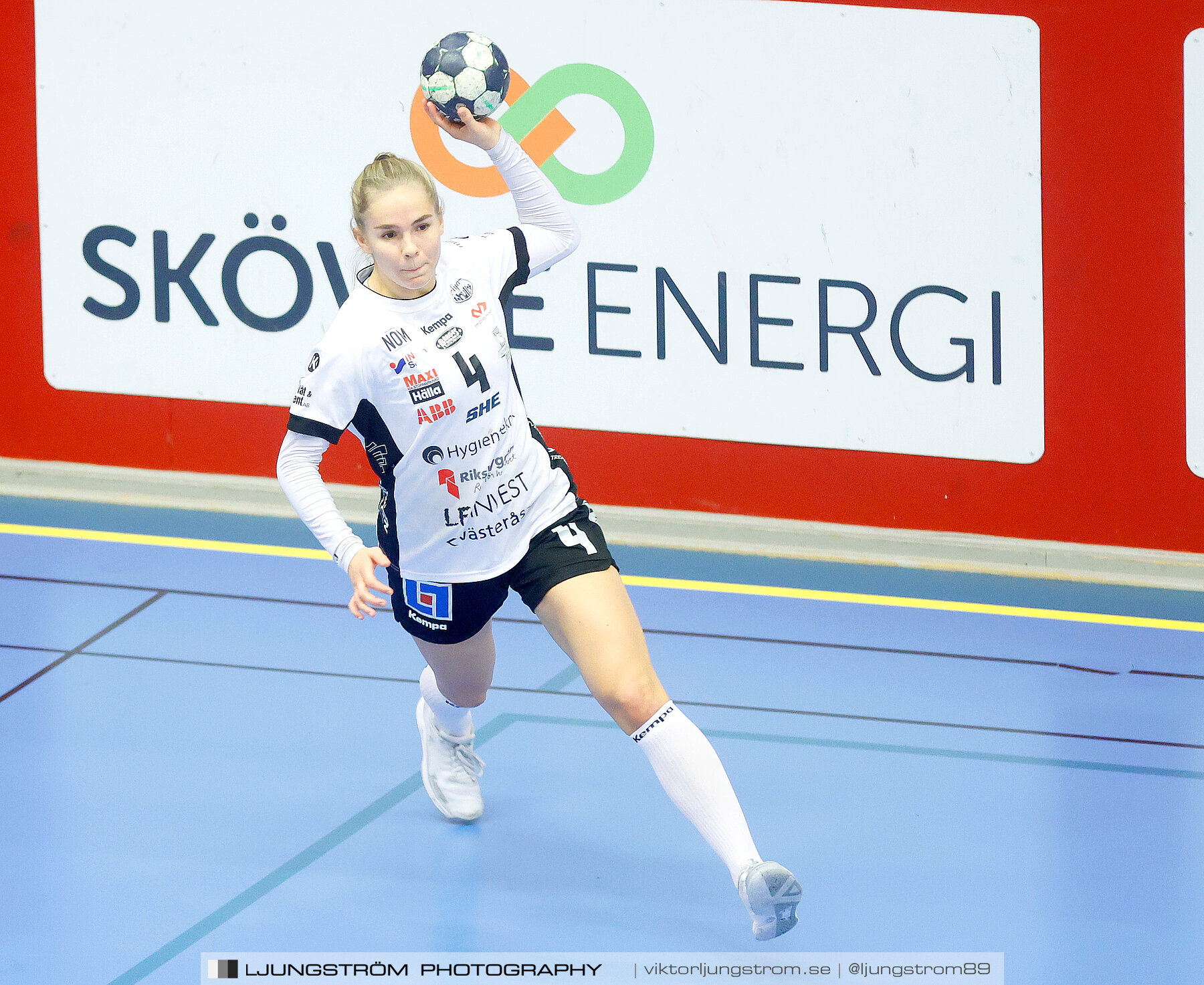 ATG Svenska Cupen Skövde HF-VästeråsIrsta HF 1/4 -final 2 32-29,dam,Skövde Idrottshall,Skövde,Sverige,Handboll,,2022,300346