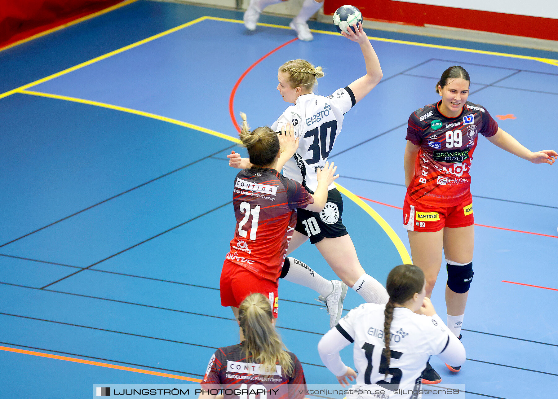 ATG Svenska Cupen Skövde HF-VästeråsIrsta HF 1/4 -final 2 32-29,dam,Skövde Idrottshall,Skövde,Sverige,Handboll,,2022,300347