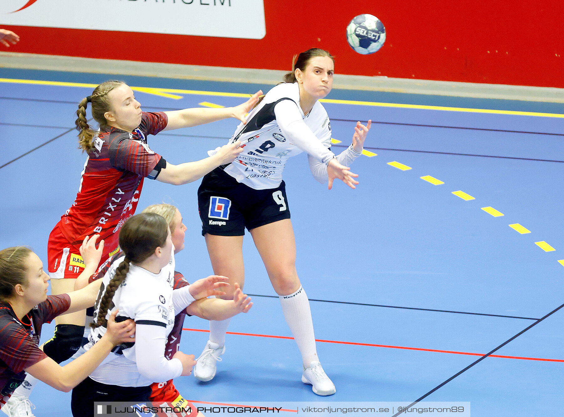 ATG Svenska Cupen Skövde HF-VästeråsIrsta HF 1/4 -final 2 32-29,dam,Skövde Idrottshall,Skövde,Sverige,Handboll,,2022,300359