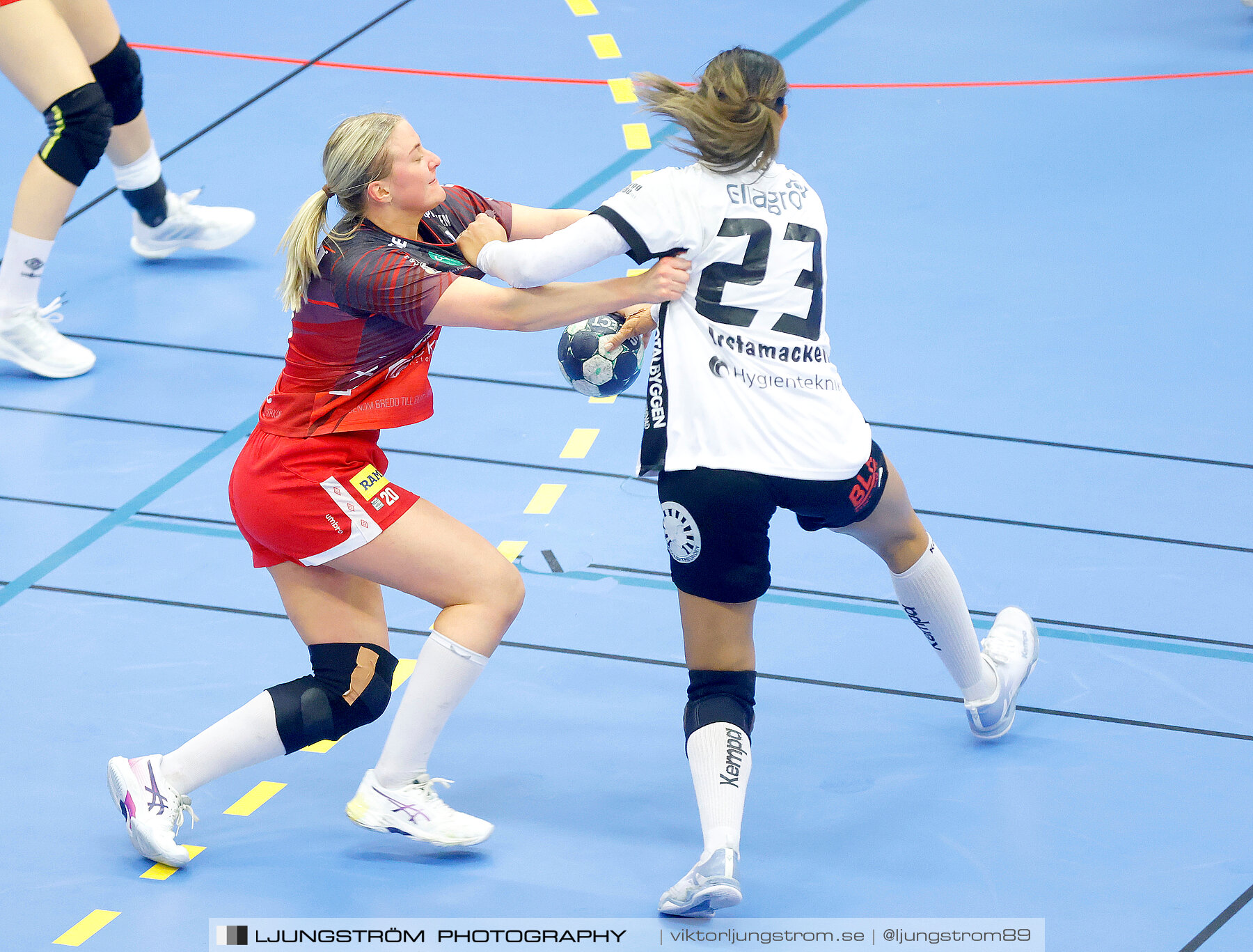 ATG Svenska Cupen Skövde HF-VästeråsIrsta HF 1/4 -final 2 32-29,dam,Skövde Idrottshall,Skövde,Sverige,Handboll,,2022,300360