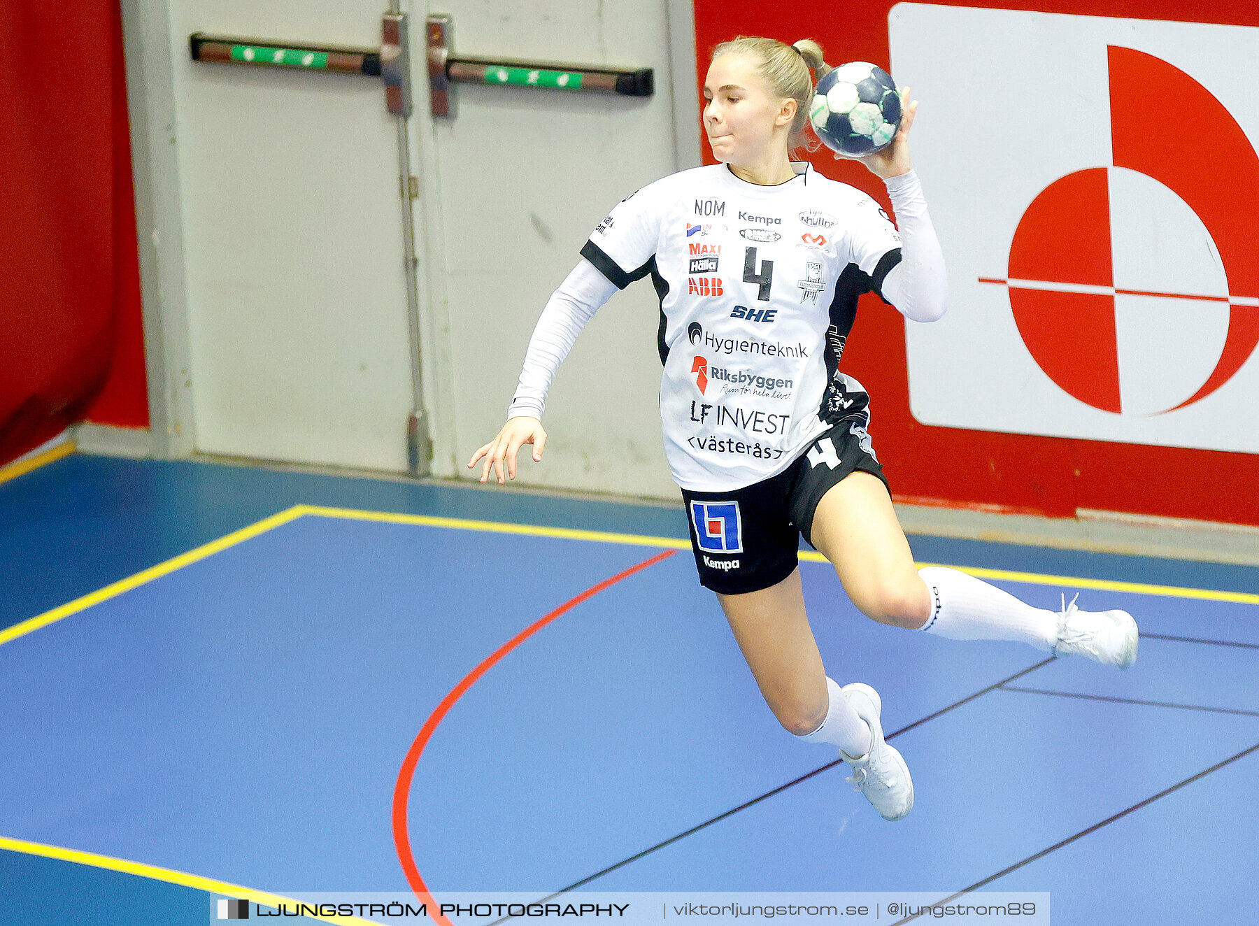 ATG Svenska Cupen Skövde HF-VästeråsIrsta HF 1/4 -final 2 32-29,dam,Skövde Idrottshall,Skövde,Sverige,Handboll,,2022,300364