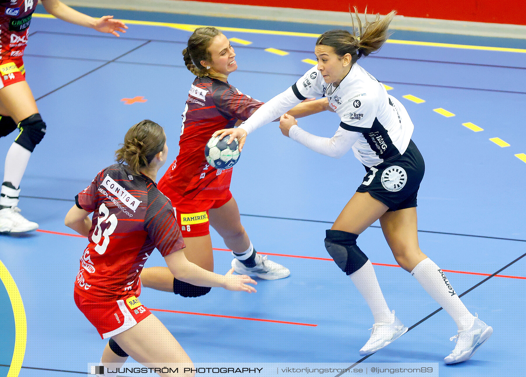 ATG Svenska Cupen Skövde HF-VästeråsIrsta HF 1/4 -final 2 32-29,dam,Skövde Idrottshall,Skövde,Sverige,Handboll,,2022,300379