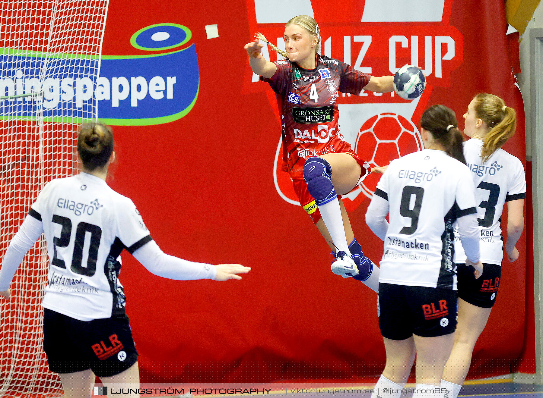 ATG Svenska Cupen Skövde HF-VästeråsIrsta HF 1/4 -final 2 32-29,dam,Skövde Idrottshall,Skövde,Sverige,Handboll,,2022,300390