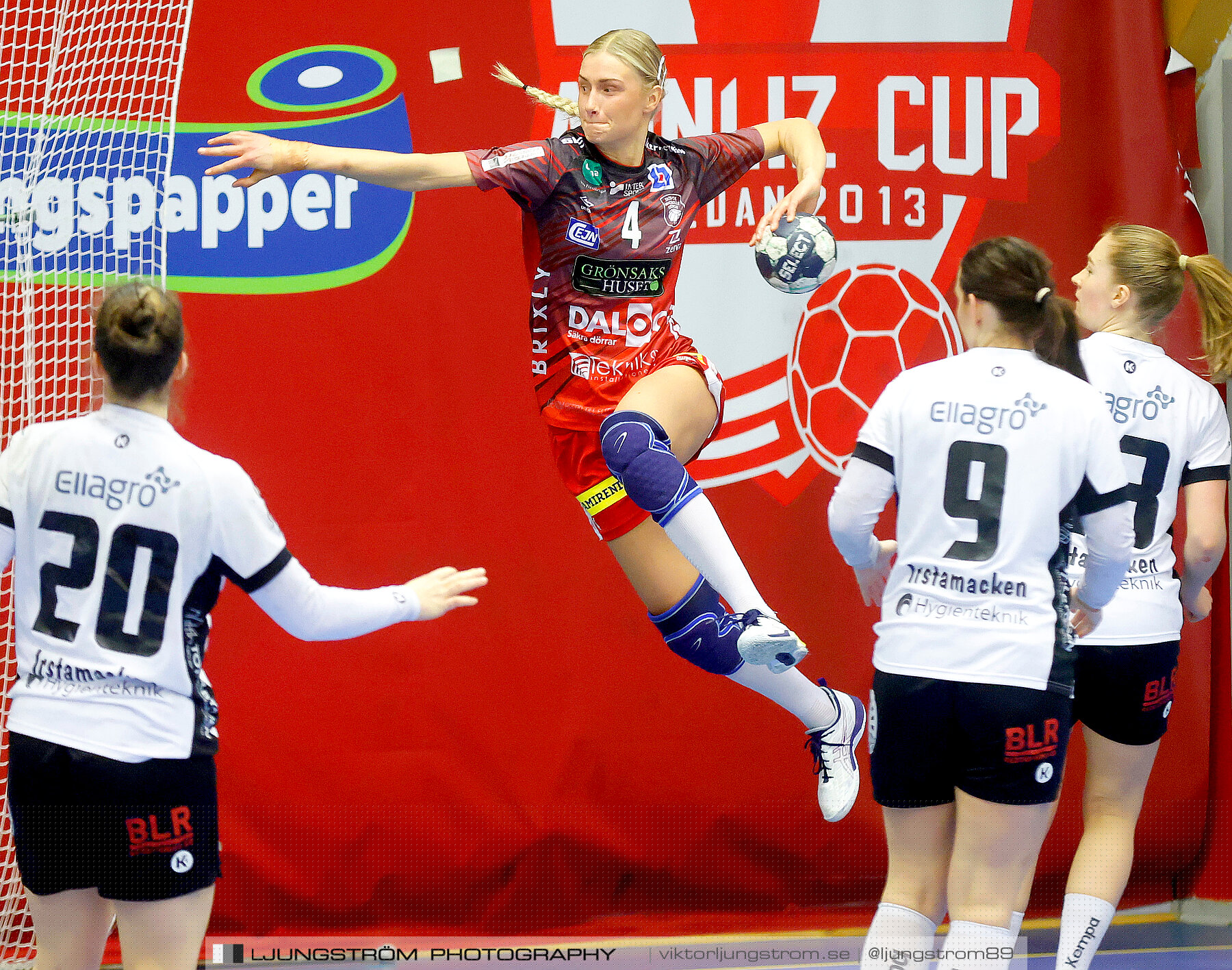 ATG Svenska Cupen Skövde HF-VästeråsIrsta HF 1/4 -final 2 32-29,dam,Skövde Idrottshall,Skövde,Sverige,Handboll,,2022,300392