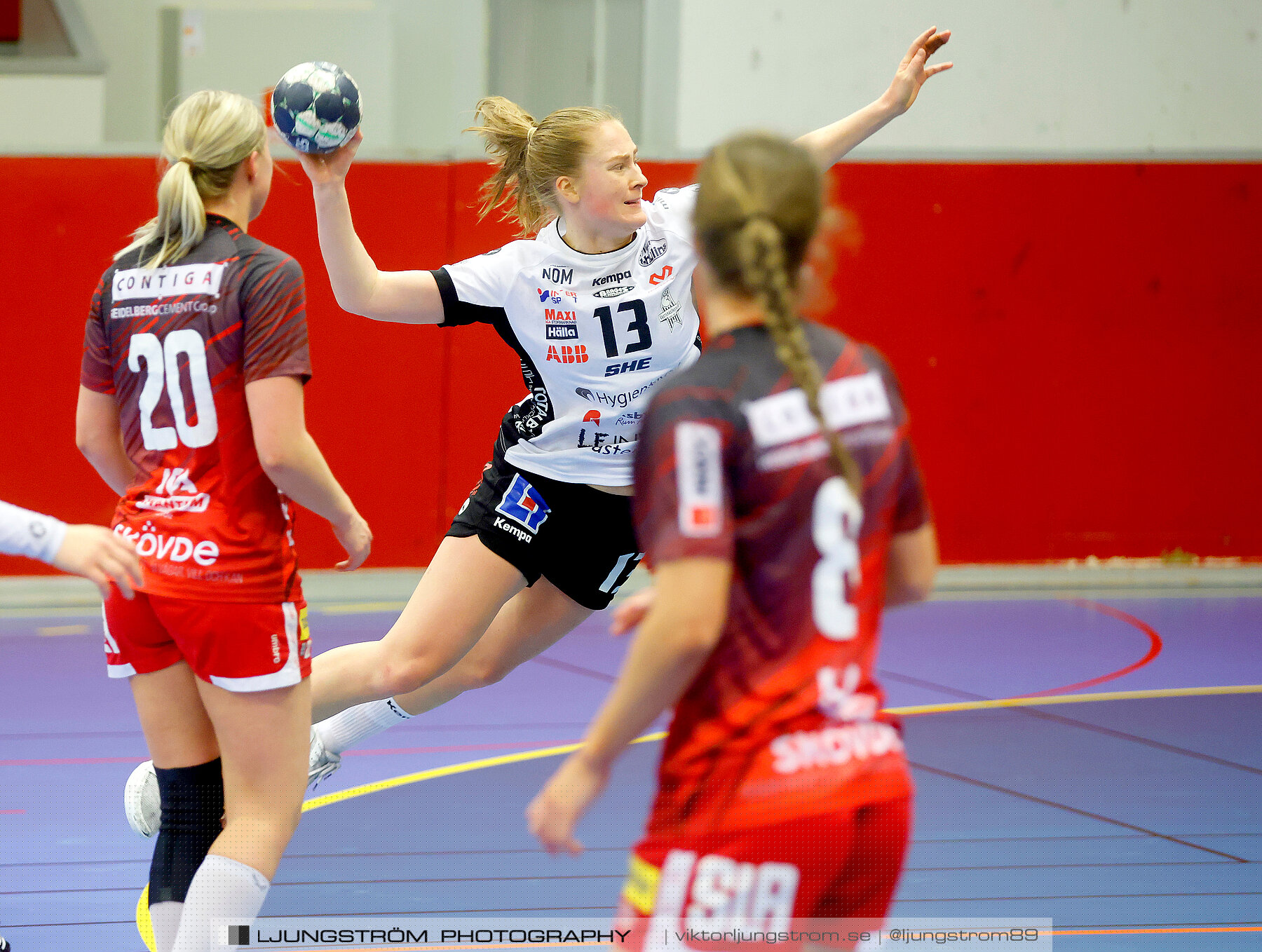 ATG Svenska Cupen Skövde HF-VästeråsIrsta HF 1/4 -final 2 32-29,dam,Skövde Idrottshall,Skövde,Sverige,Handboll,,2022,300410