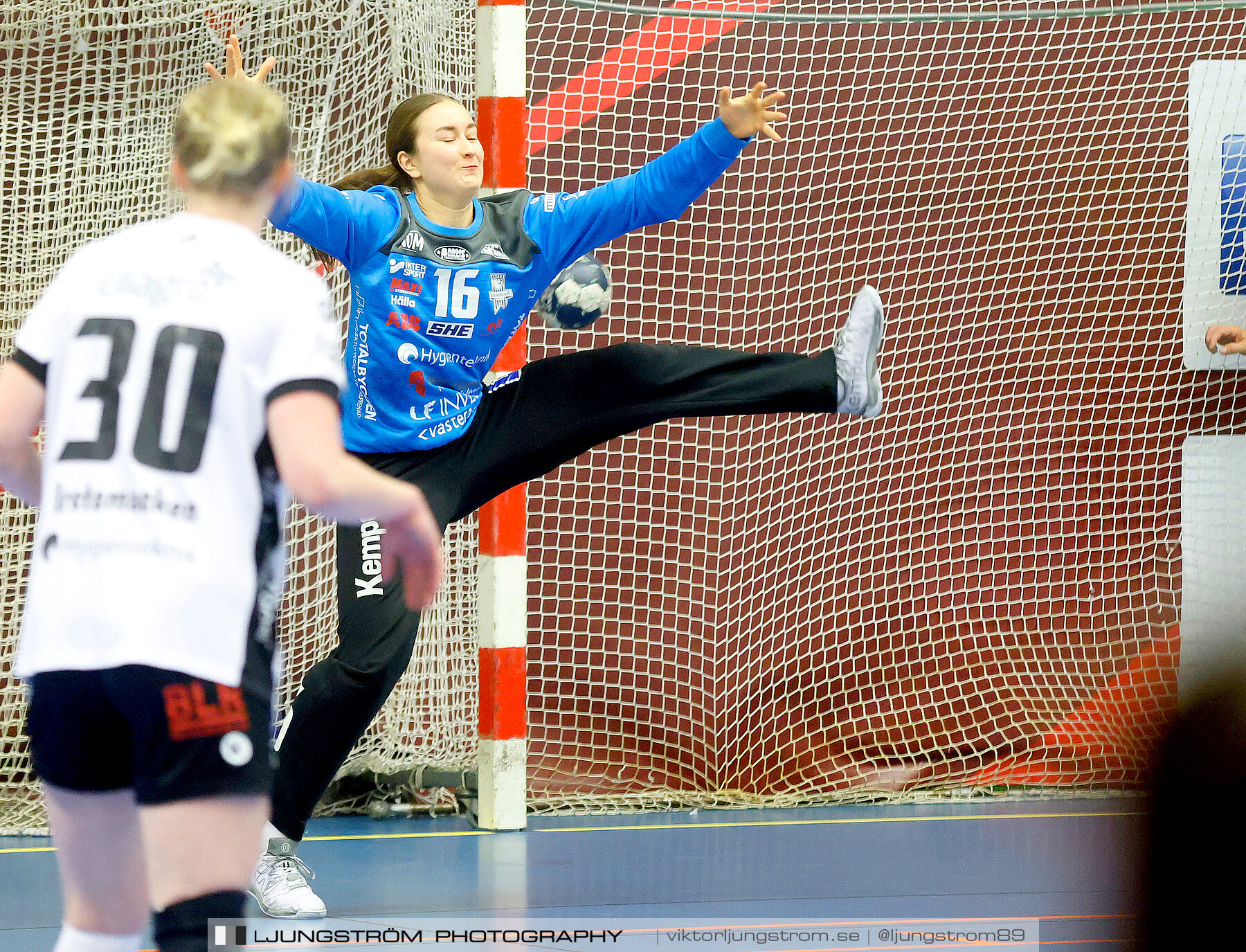 ATG Svenska Cupen Skövde HF-VästeråsIrsta HF 1/4 -final 2 32-29,dam,Skövde Idrottshall,Skövde,Sverige,Handboll,,2022,300427