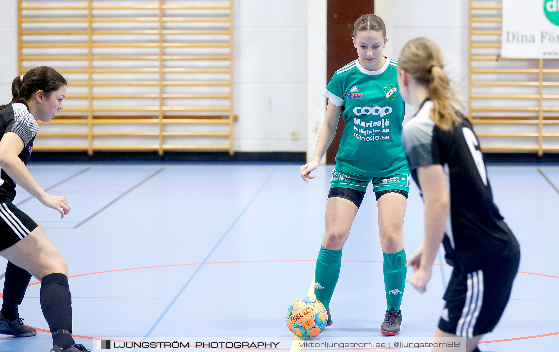 Dina-cupen 2023 1/4-final Skövde KIK-Våmbs IF 3-4,dam,Idrottshallen,Töreboda,Sverige,Futsal,,2023,300664