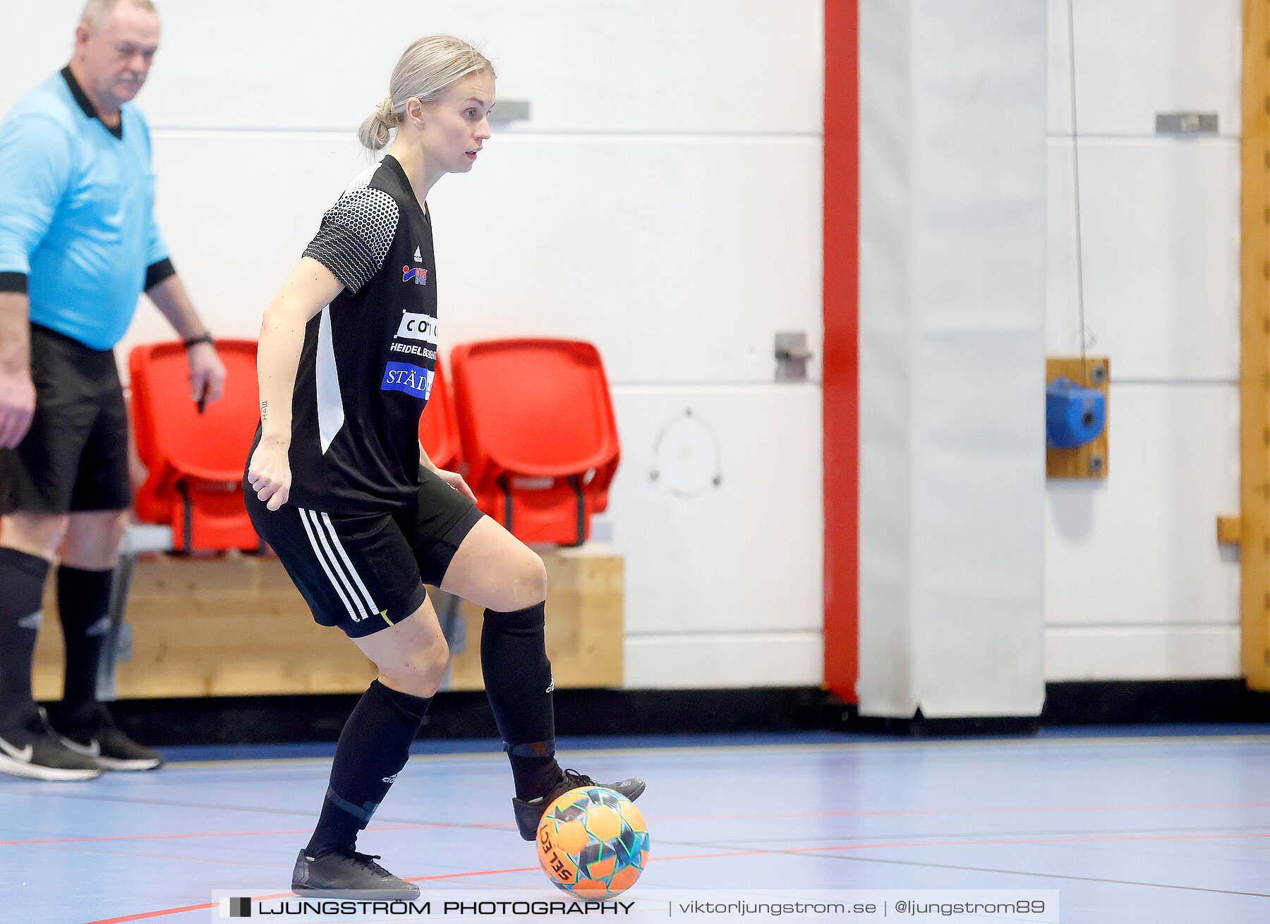 Dina-cupen 2023 1/4-final Skövde KIK-Våmbs IF 3-4,dam,Idrottshallen,Töreboda,Sverige,Futsal,,2023,300672