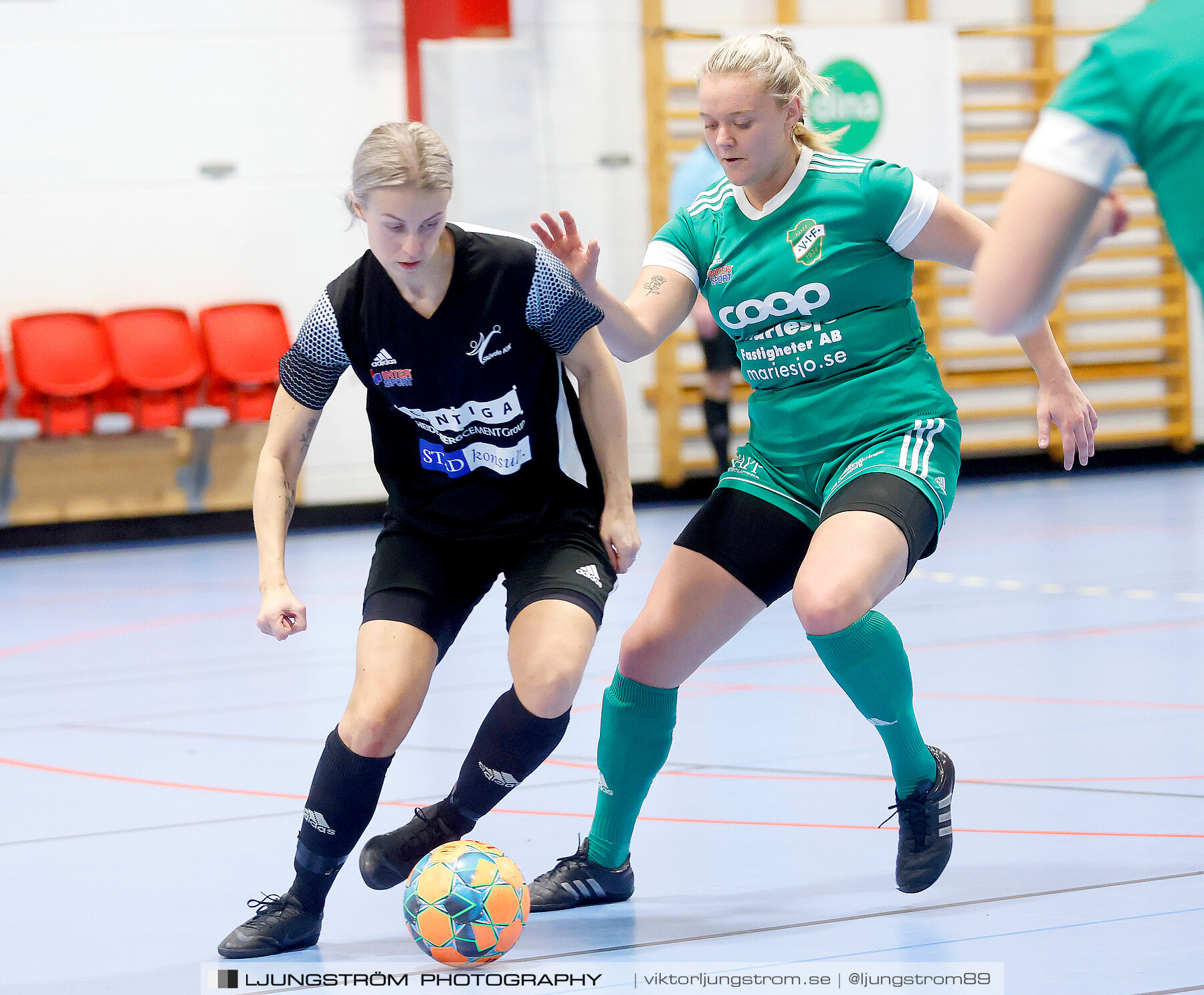 Dina-cupen 2023 1/4-final Skövde KIK-Våmbs IF 3-4,dam,Idrottshallen,Töreboda,Sverige,Futsal,,2023,300687