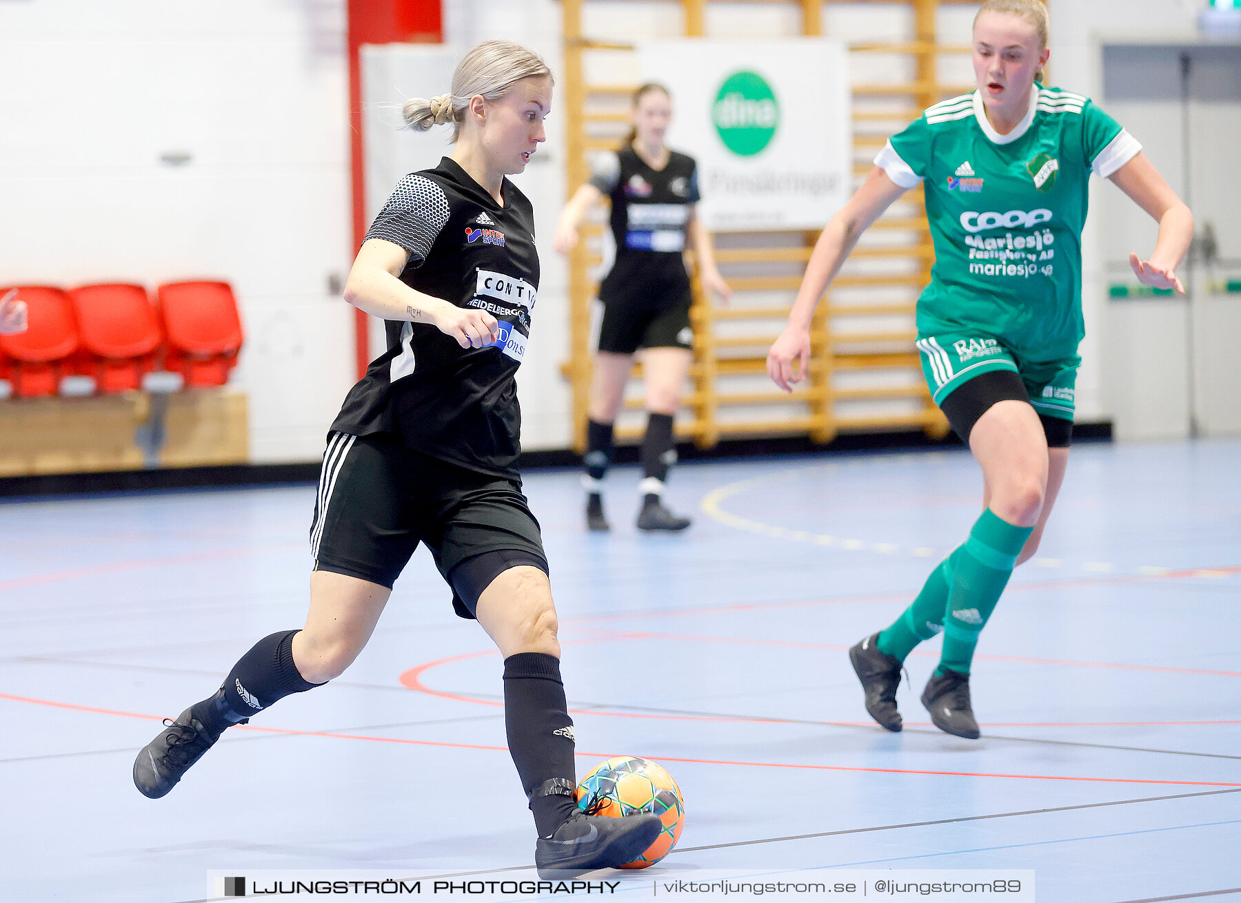 Dina-cupen 2023 1/4-final Skövde KIK-Våmbs IF 3-4,dam,Idrottshallen,Töreboda,Sverige,Futsal,,2023,300708