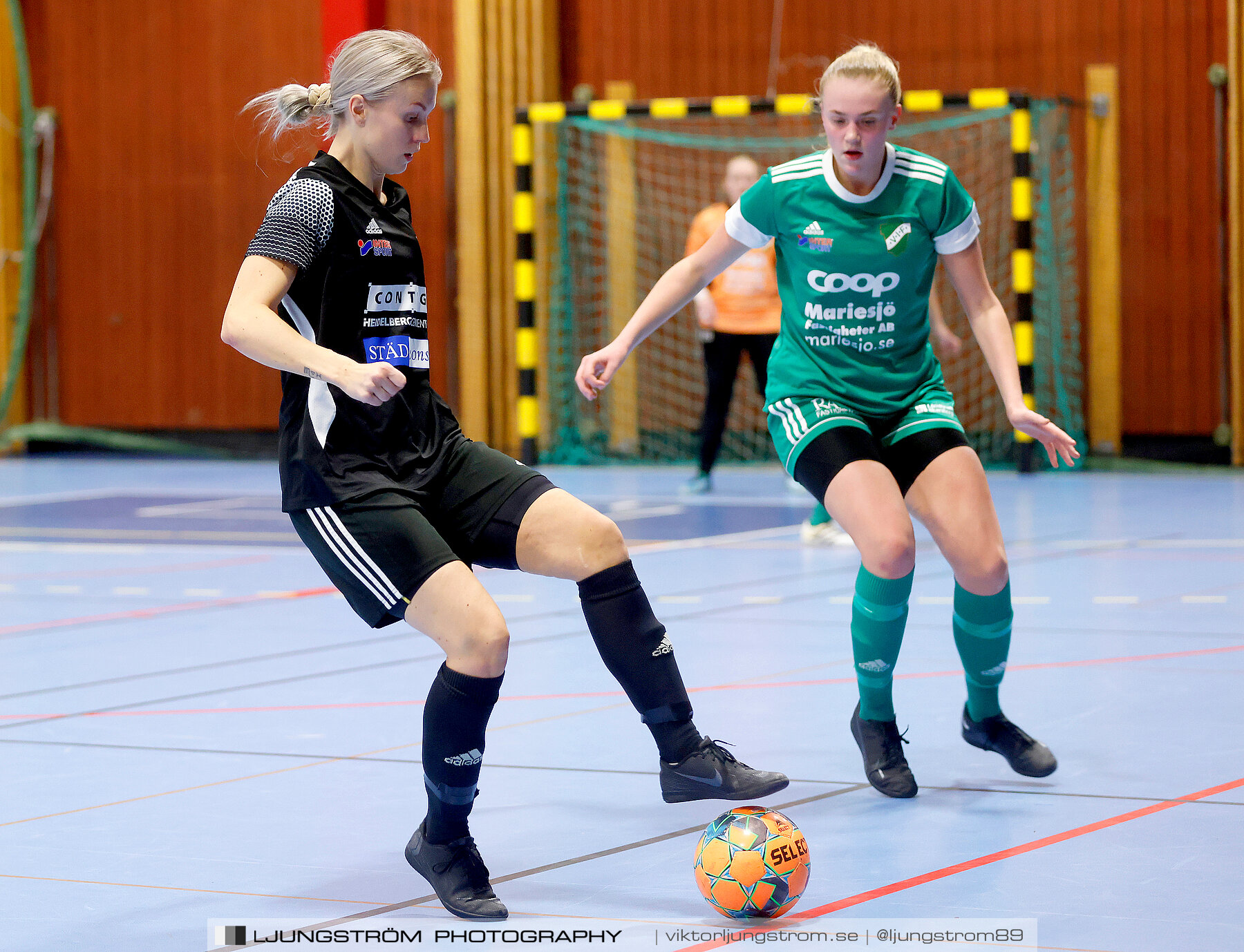 Dina-cupen 2023 1/4-final Skövde KIK-Våmbs IF 3-4,dam,Idrottshallen,Töreboda,Sverige,Futsal,,2023,300709