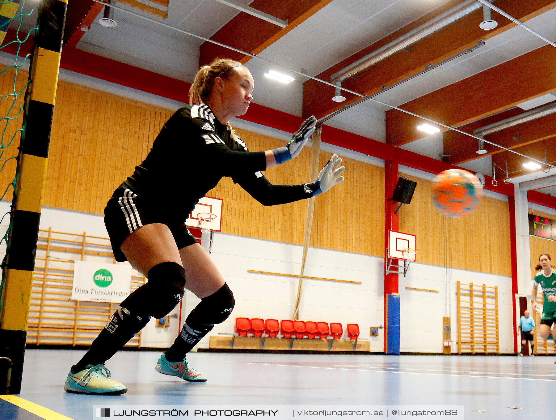 Dina-cupen 2023 1/2-final Sils IF-Våmbs IF 0-1,dam,Idrottshallen,Töreboda,Sverige,Futsal,,2023,300904