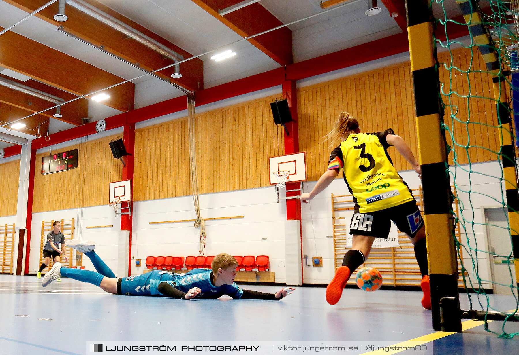 Dina-cupen 2023 1/2-final Falköpings FC-Skultorps IF 3-2,dam,Idrottshallen,Töreboda,Sverige,Futsal,,2023,300988