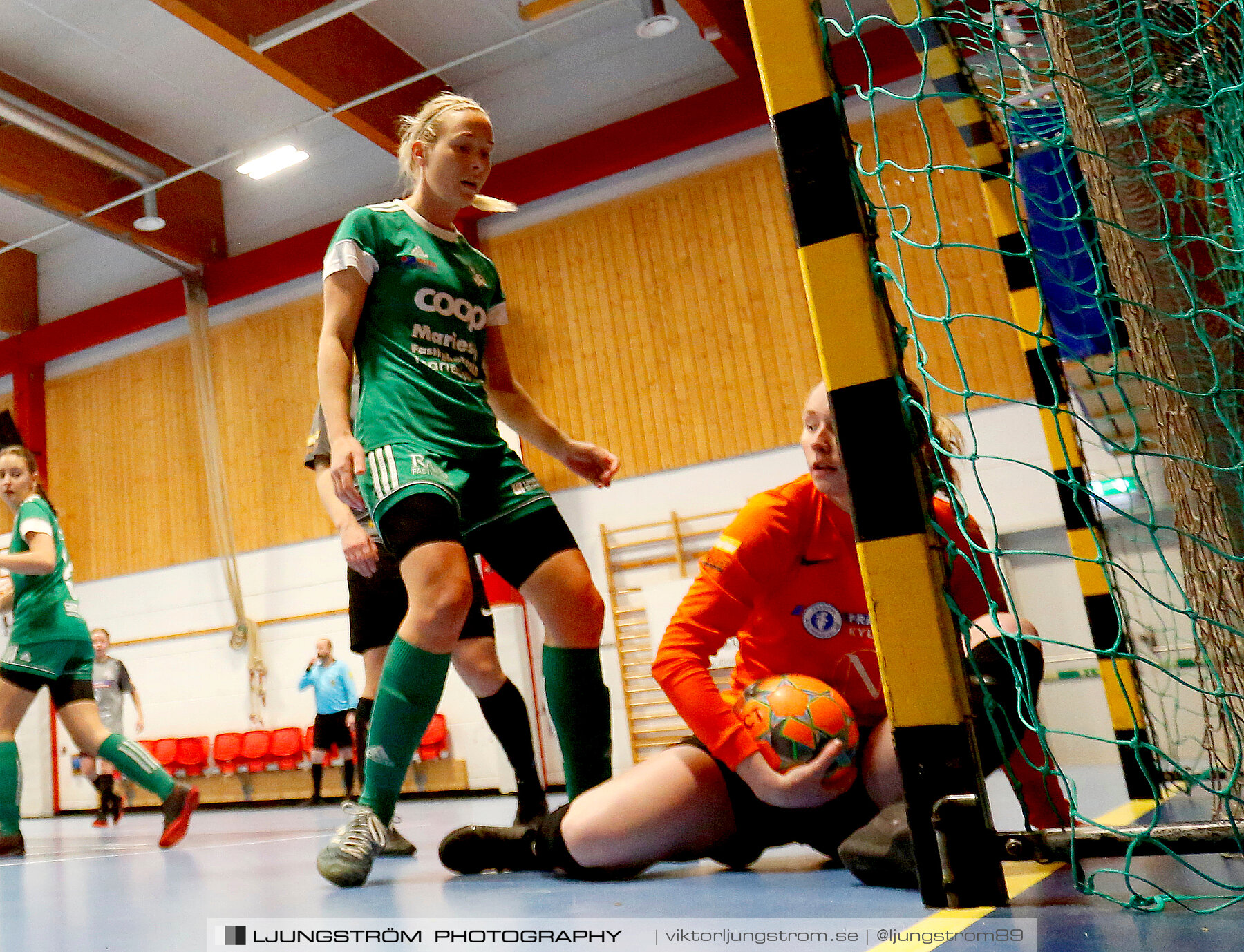 Dina-cupen 2023 FINAL Våmbs IF-Falköpings FC 1-2,dam,Idrottshallen,Töreboda,Sverige,Futsal,,2023,301011