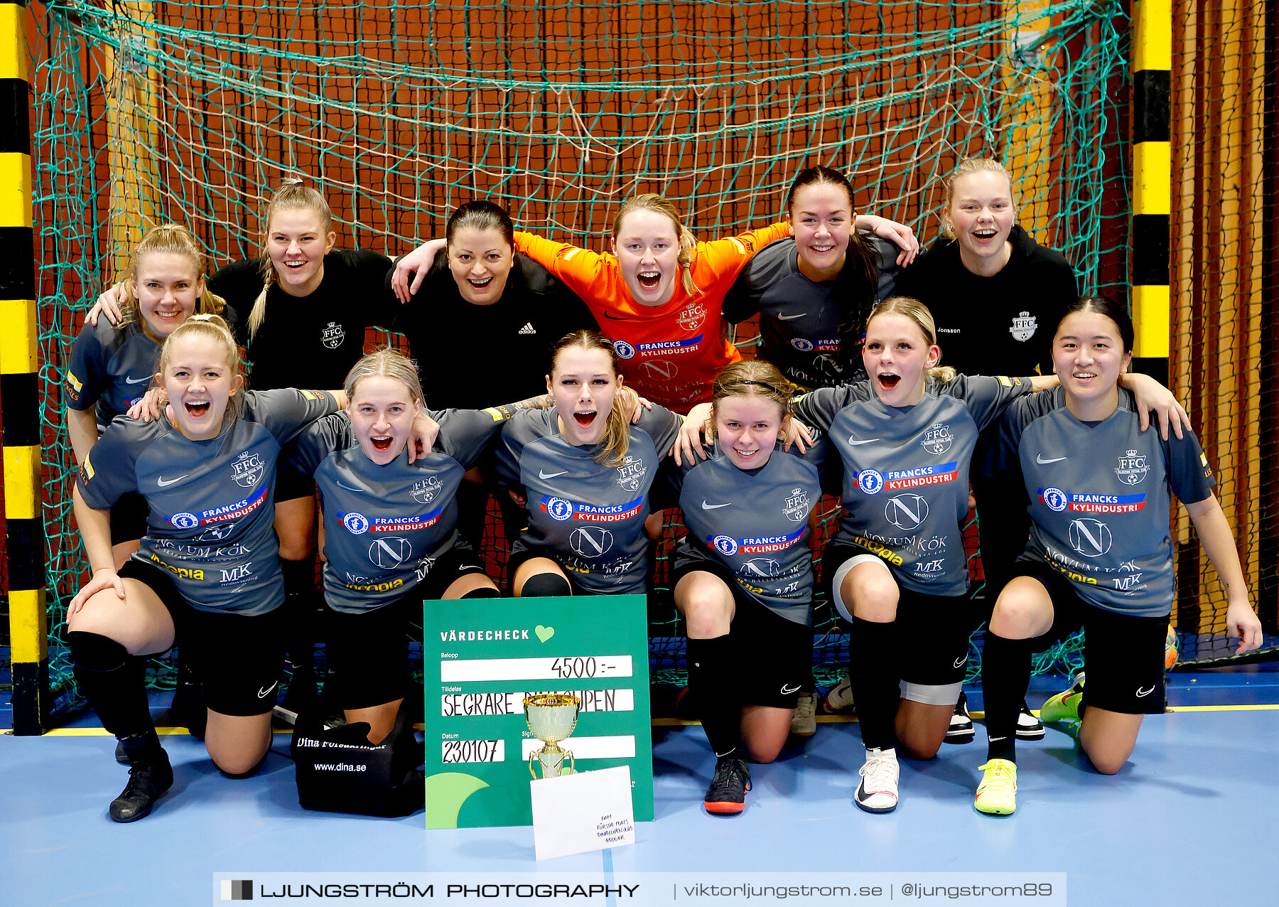 Dina-cupen 2023 FINAL Våmbs IF-Falköpings FC 1-2,dam,Idrottshallen,Töreboda,Sverige,Futsal,,2023,301014