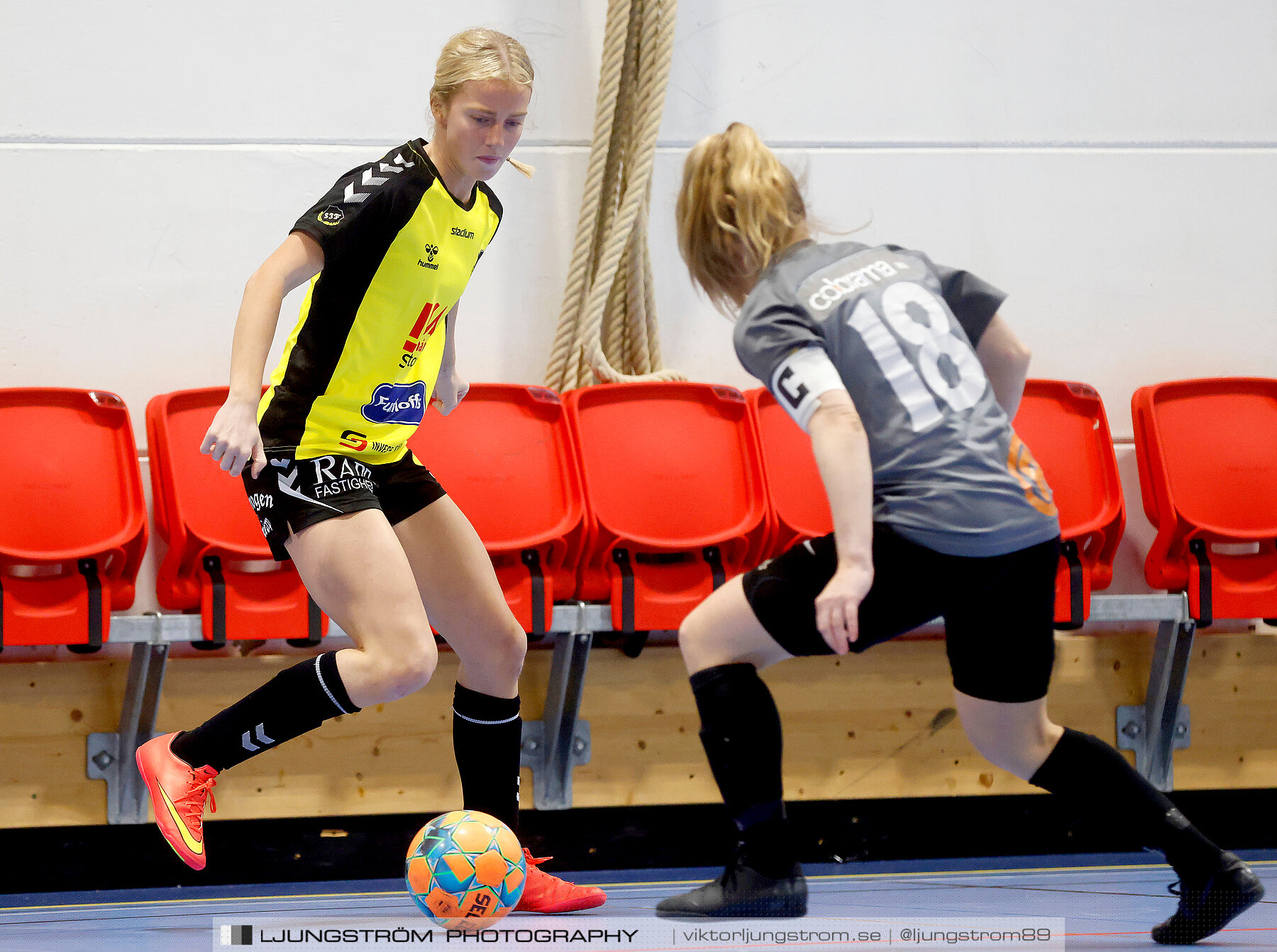 Dina-cupen 2023 1/2-final Falköpings FC-Skultorps IF 3-2,dam,Idrottshallen,Töreboda,Sverige,Futsal,,2023,301026