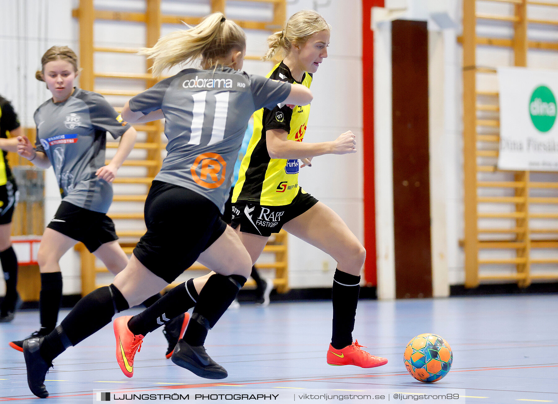 Dina-cupen 2023 1/2-final Falköpings FC-Skultorps IF 3-2,dam,Idrottshallen,Töreboda,Sverige,Futsal,,2023,301031