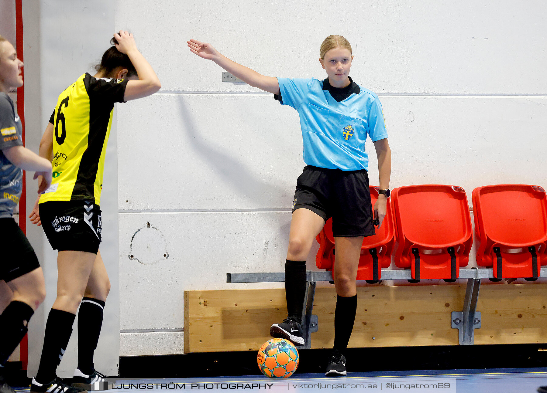 Dina-cupen 2023 1/2-final Falköpings FC-Skultorps IF 3-2,dam,Idrottshallen,Töreboda,Sverige,Futsal,,2023,301036