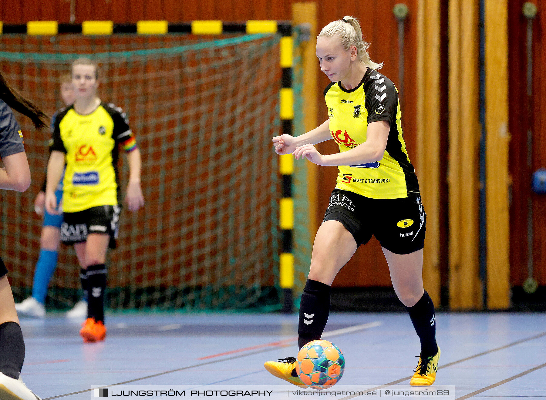 Dina-cupen 2023 1/2-final Falköpings FC-Skultorps IF 3-2,dam,Idrottshallen,Töreboda,Sverige,Futsal,,2023,301046