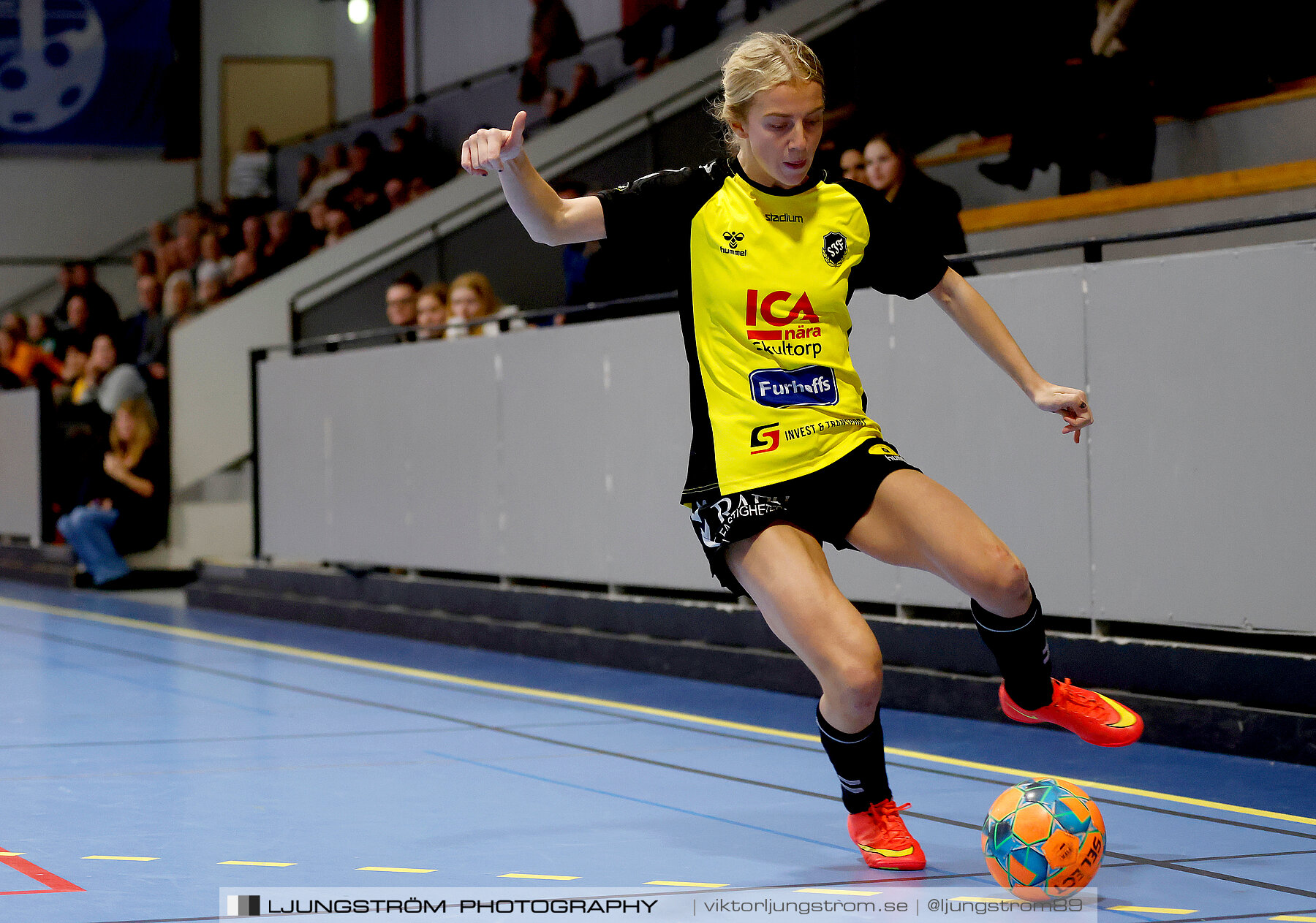 Dina-cupen 2023 1/2-final Falköpings FC-Skultorps IF 3-2,dam,Idrottshallen,Töreboda,Sverige,Futsal,,2023,301047