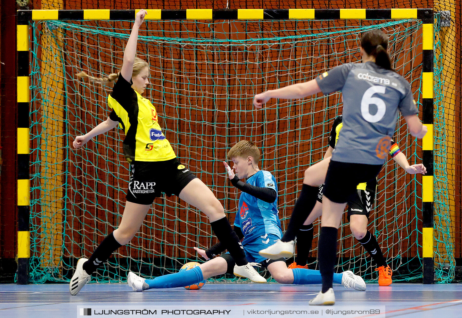 Dina-cupen 2023 1/2-final Falköpings FC-Skultorps IF 3-2,dam,Idrottshallen,Töreboda,Sverige,Futsal,,2023,301052