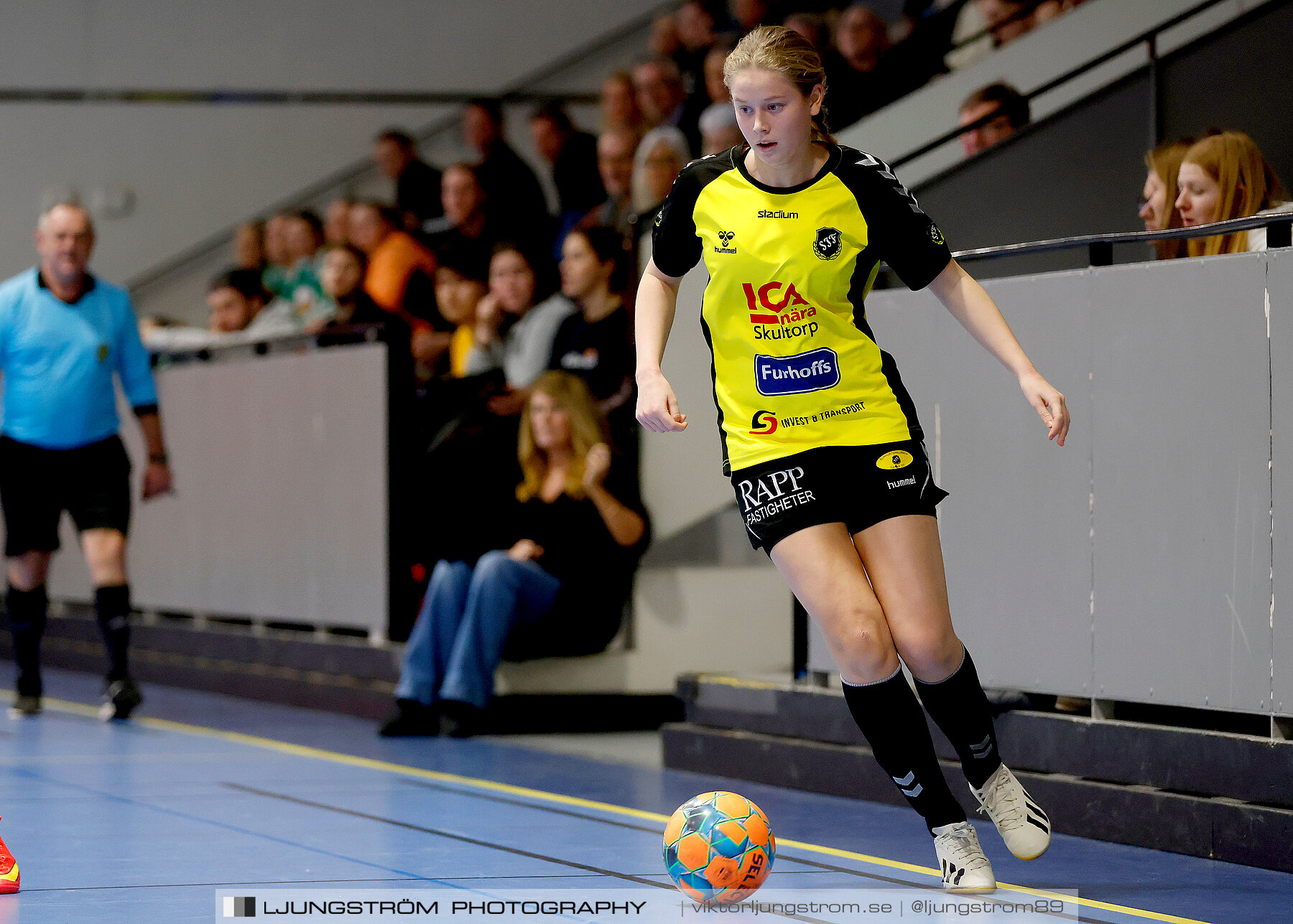 Dina-cupen 2023 1/2-final Falköpings FC-Skultorps IF 3-2,dam,Idrottshallen,Töreboda,Sverige,Futsal,,2023,301060